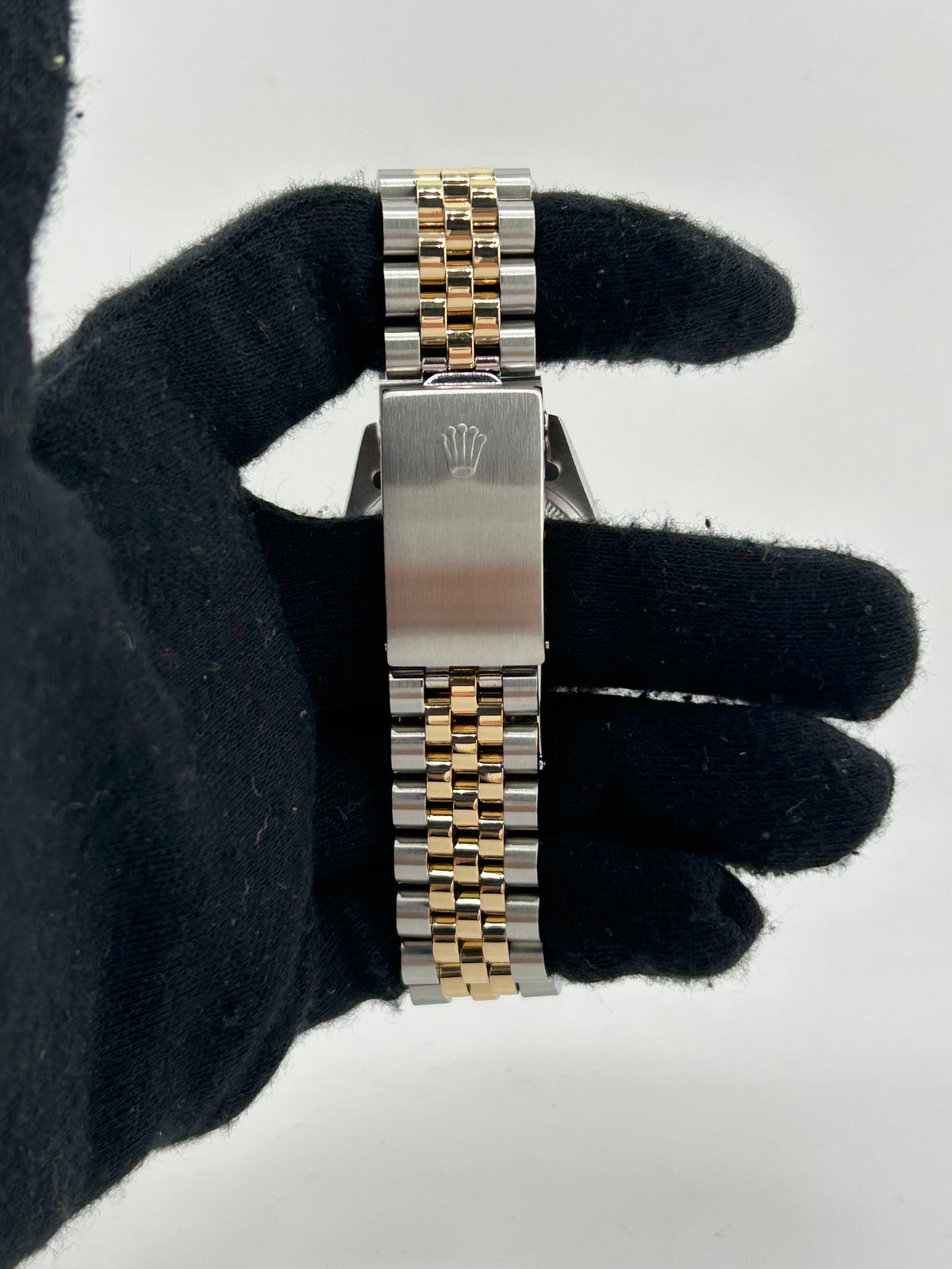 Rolex Oyster Perpetual Date Champagne Stick Dial on 2 Tone Jubilee D Link Bracelet Ref. 15223 1989 — view 3