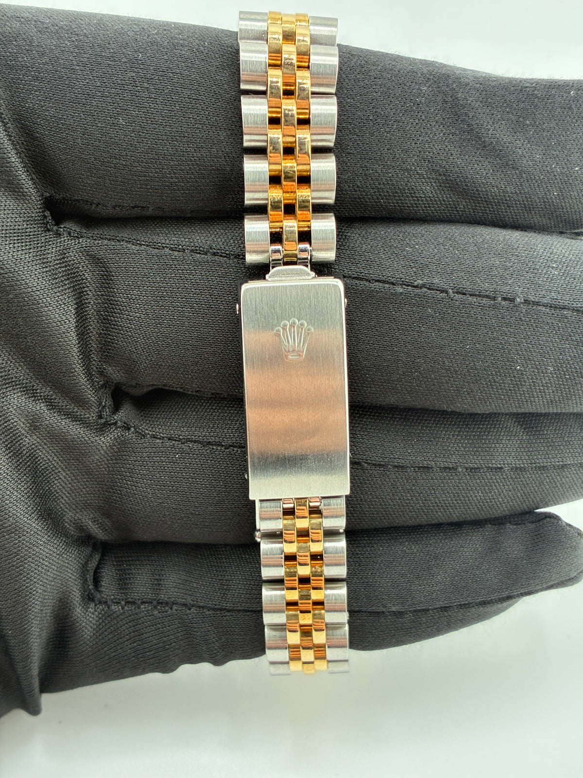 Rolex Datejust Lady Champagne Roman Dial on Jubilee Ref. 69173 1996 — view 4