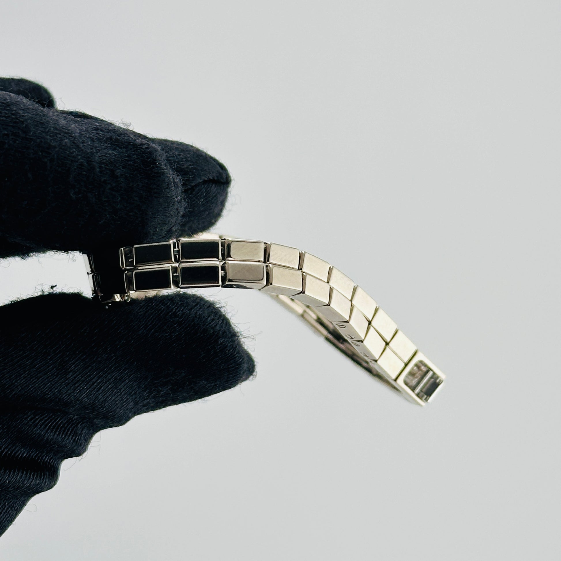 Cartier Tonneau Silver Roman Dial on Wg Ref. 2545 — view 5