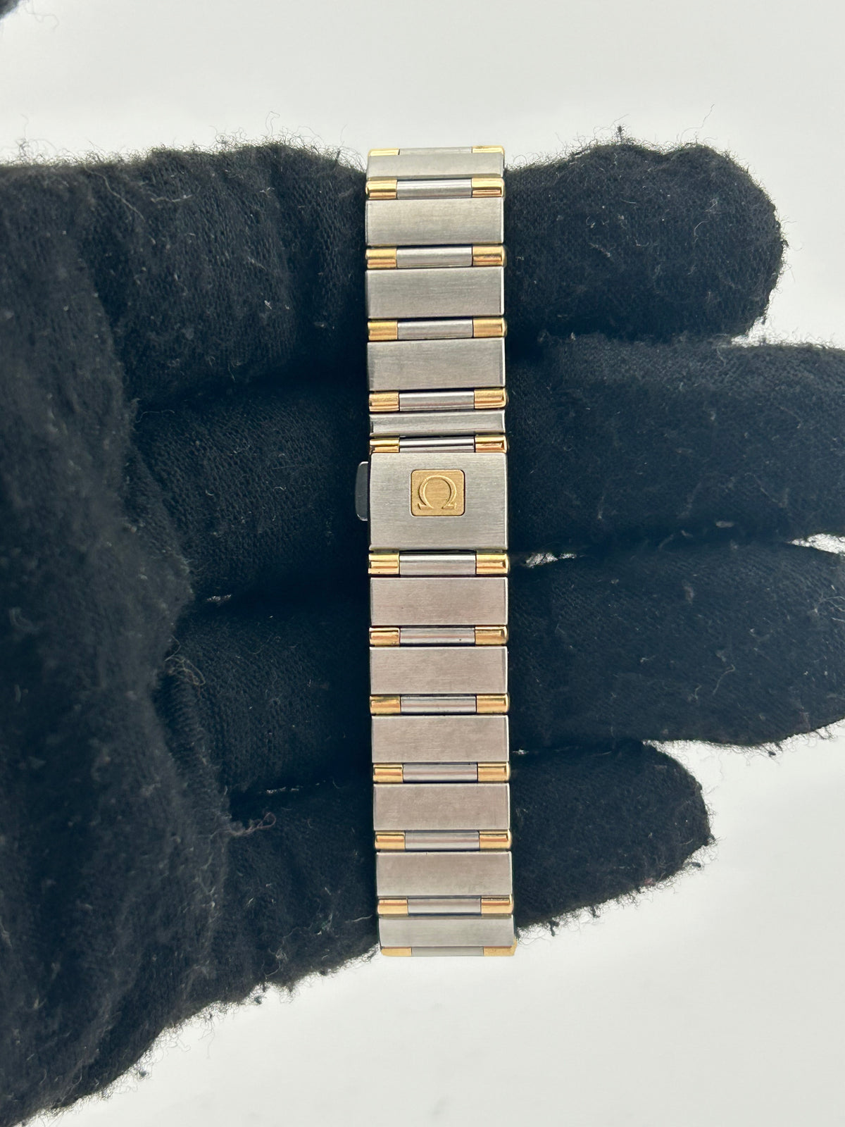Omega Constellation White Mop Dial on 2 Tone Gold Plated Stainless Steel Bracelet Ref. 1362.70 Card 1998 — view 4