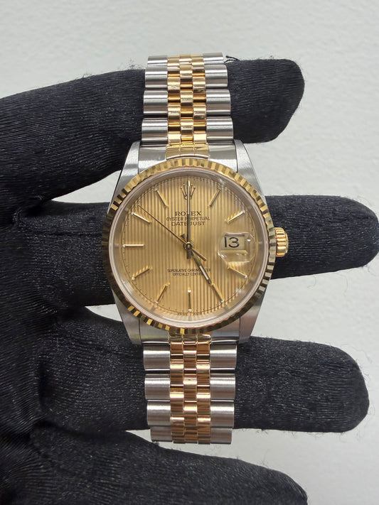 Rolex Datejust 36 Gold Tapestry Stick Dial on Jubilee Ref. 16233 Papers 2004 — view 2