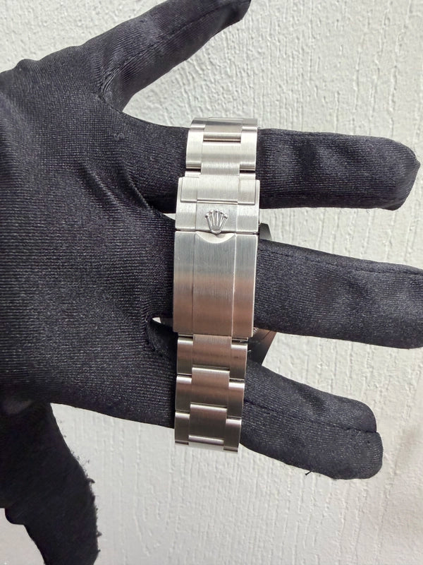 Rolex Air-King Black Dial on Oyster Ref 126900 with New Style Card Green 2022
