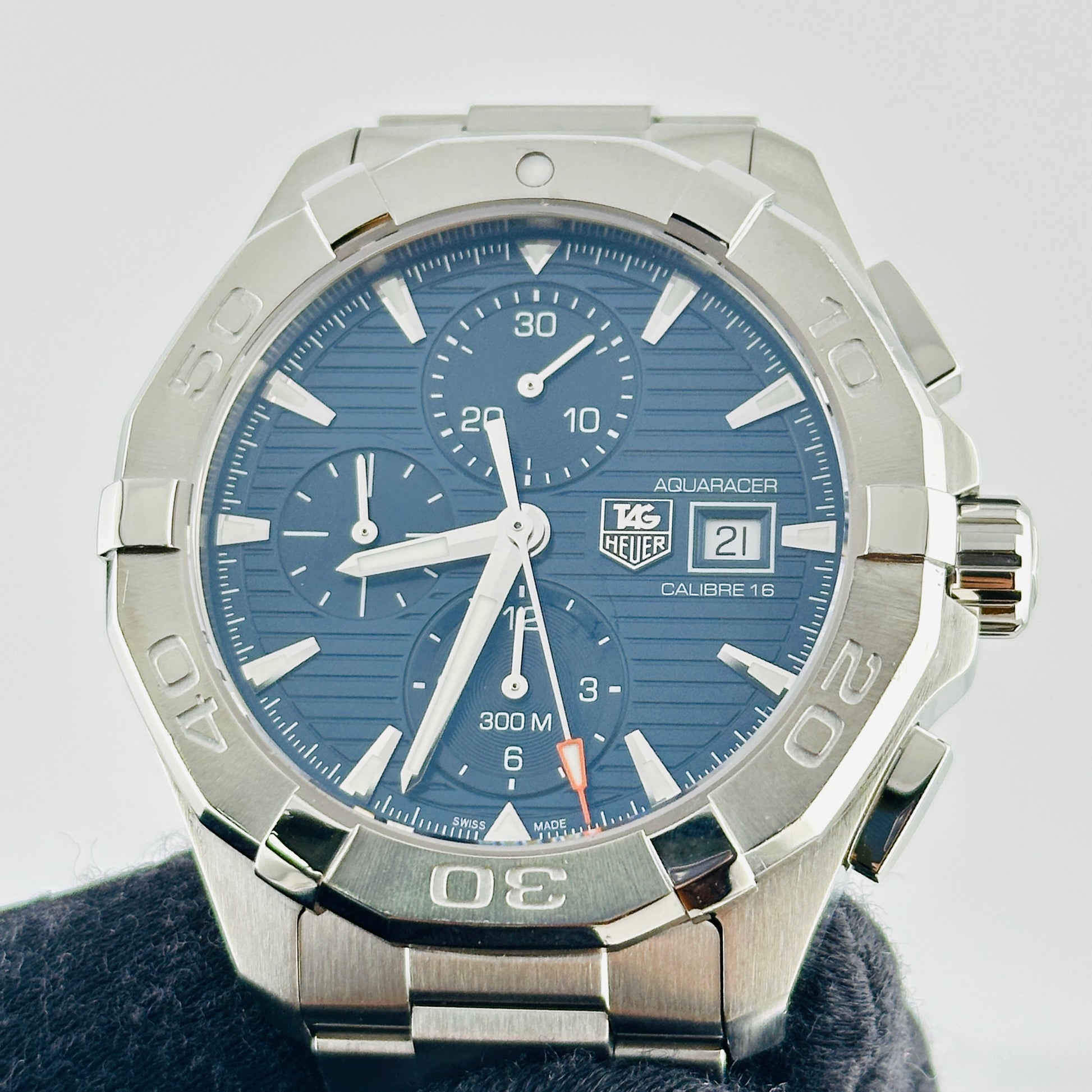Tag Heuer Aquaracer Chronograph Blue Dial on Stainless Steel Bracelet Ref. CAY2112.BA0927 — view 3