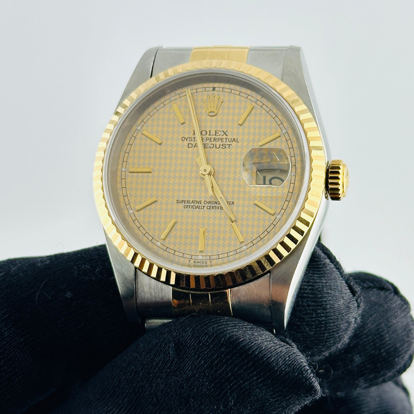 Rolex Datejust Champagne Hounds Tooth Dial on D Link Jubilee Ref. 16233 1996 — view 2