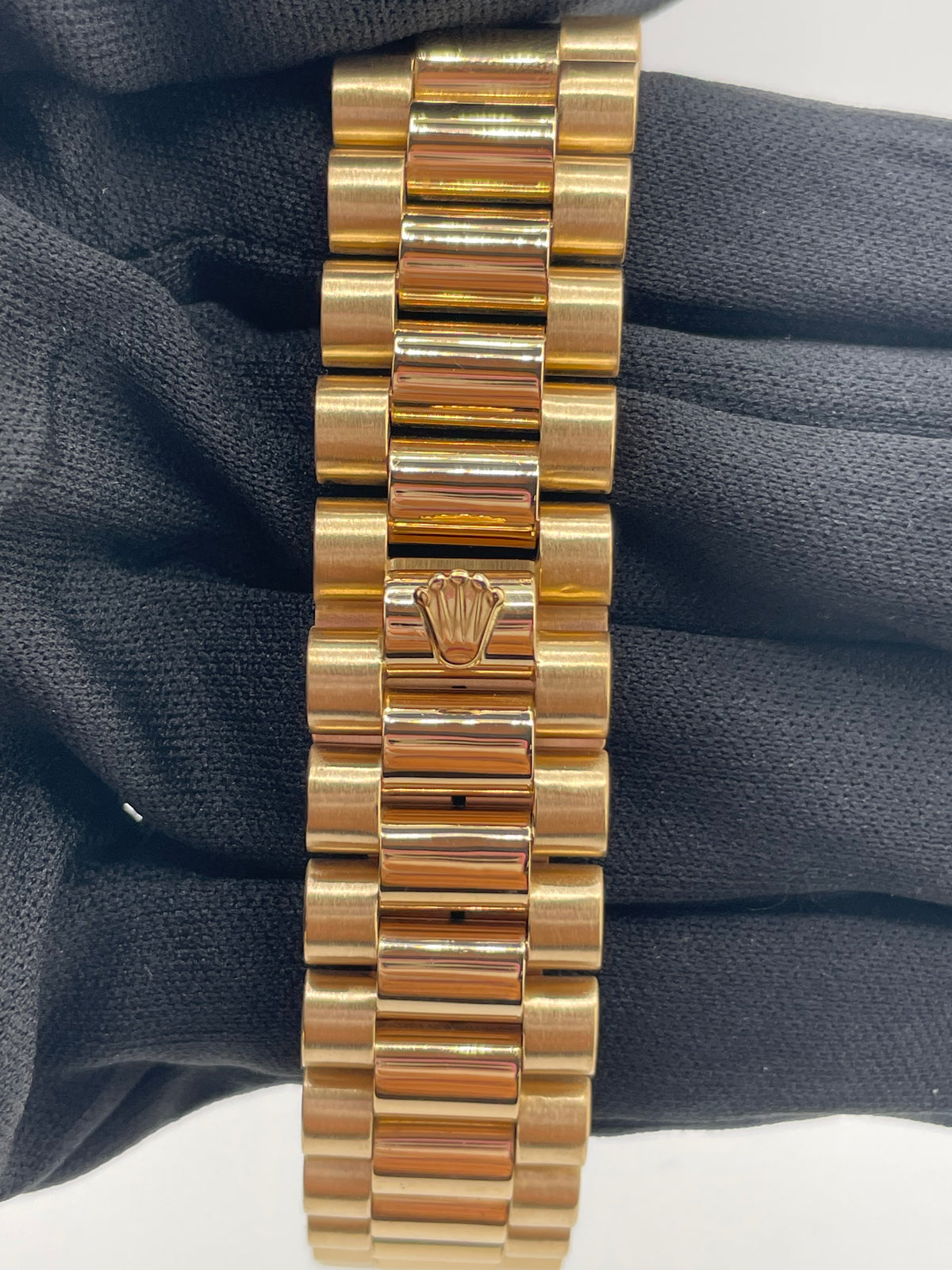Rolex Daydate Champagne Stick Dial on President Ref. 18238 Papers 1991 — view 4