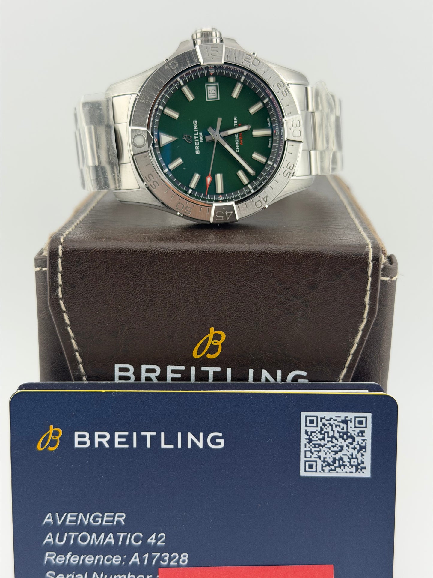 Breitling Avenger Automatic Green Dial on Stainless Steel Bracelet Ref. A17328101L1A1 Card 2026 — view 6