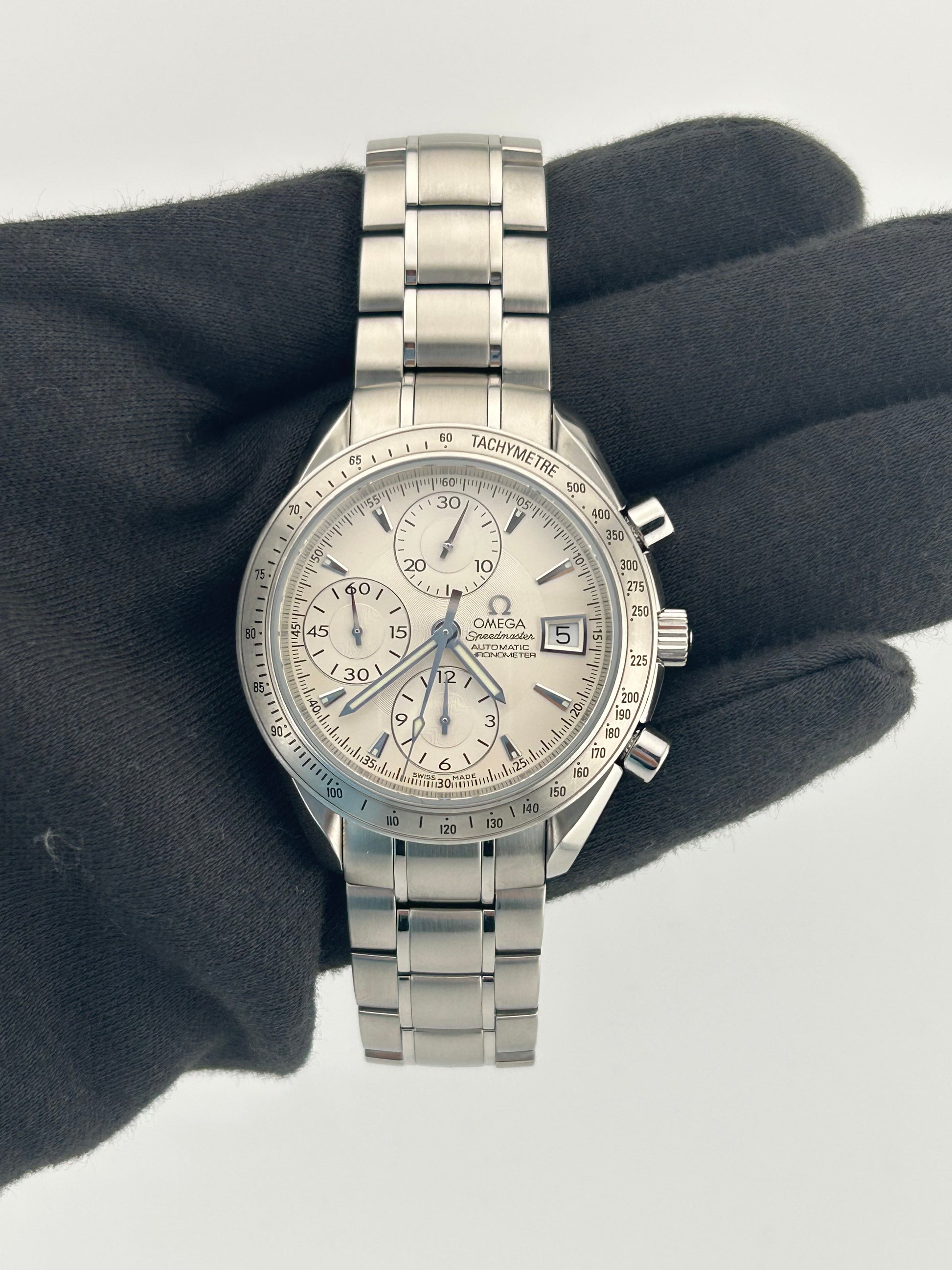 Omega Speedmaster Silver Dial on Stainless Steel Ref. 32113000 Card 2010 — view 2