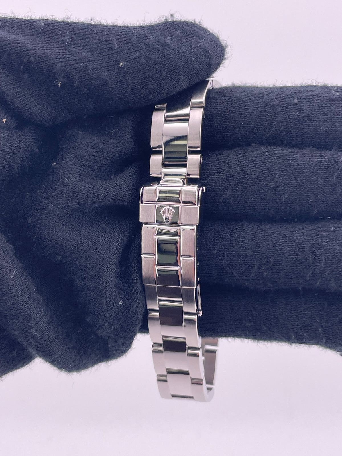 Rolex Yacht-Master Platinum Dial on Oyster Rivet Bracelet Ref. 169622 Papers 2003 — view 4