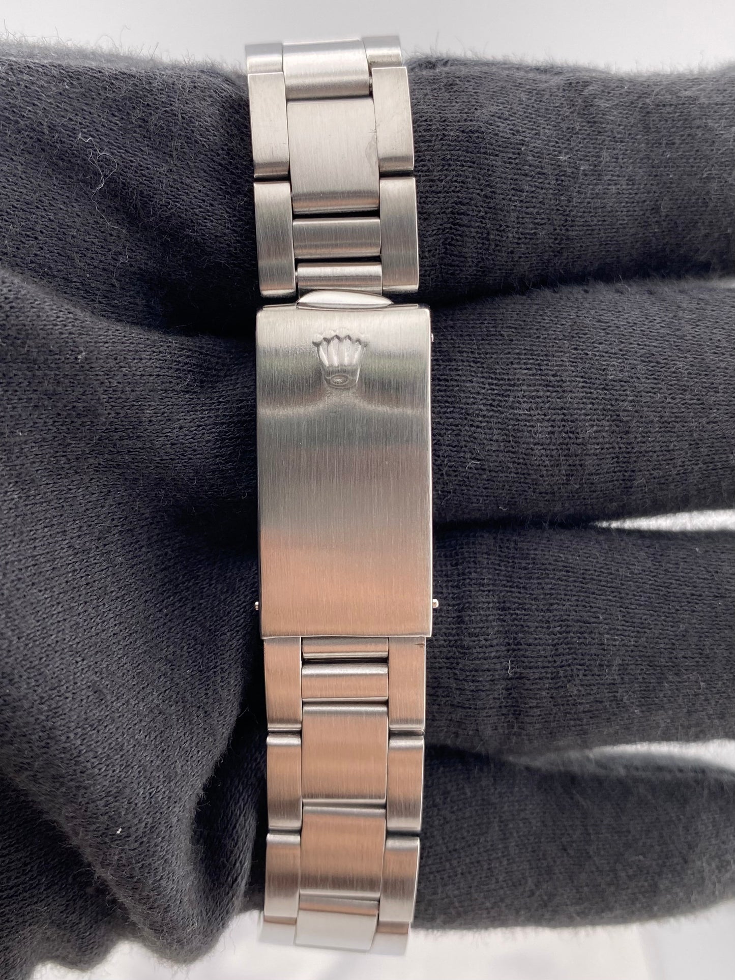 Rolex Oyster Perpetual Date Silver Stick Dial on Oyster Ref. 15000 1986 — view 4