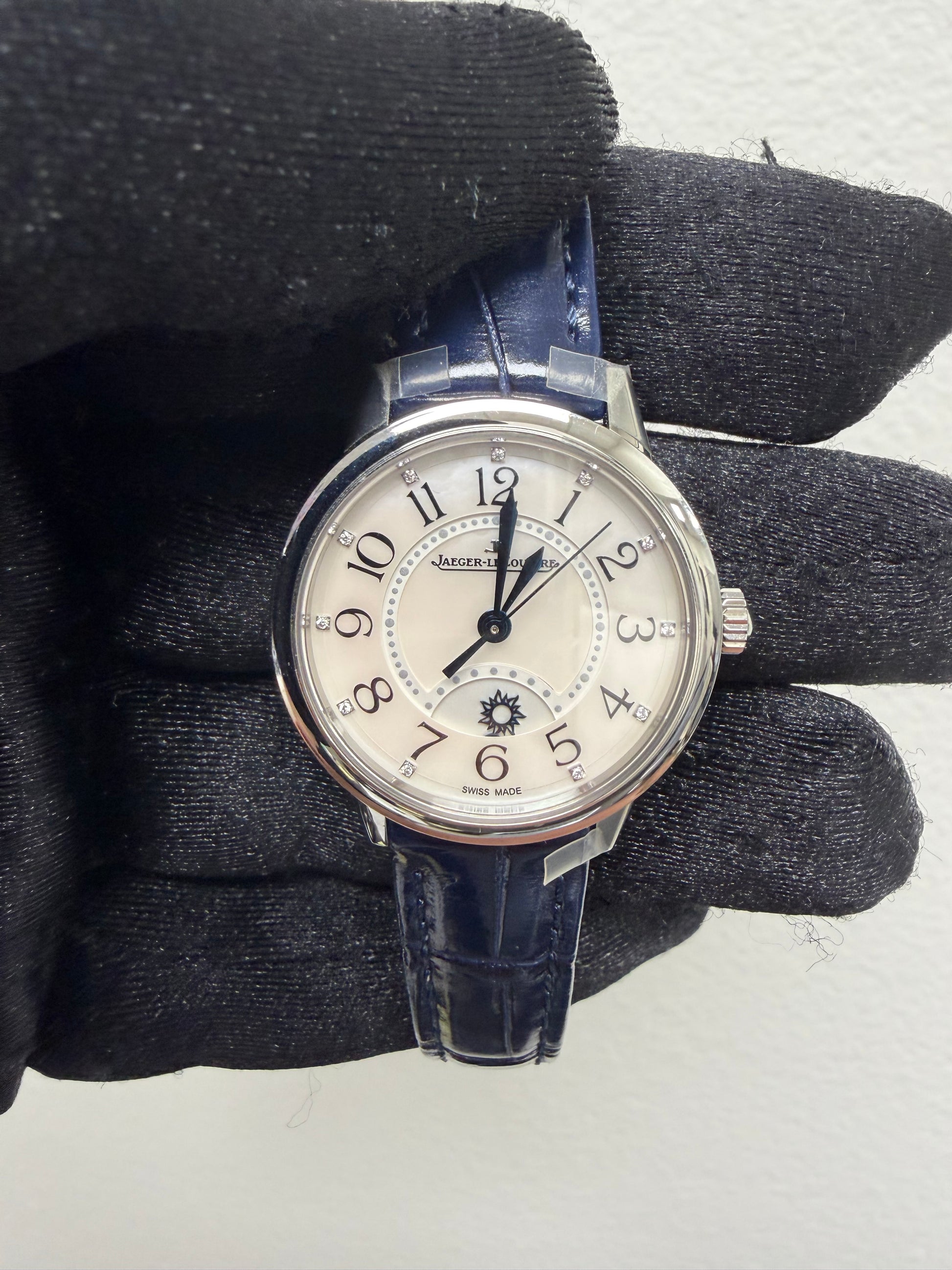 Jaeger Le Coultre Rendez-Vous Classic Night & Day Silvered Grey, Mother Of Pearl Dial on Leather Strap Ref. Q3468410 Card 2026 — view 2