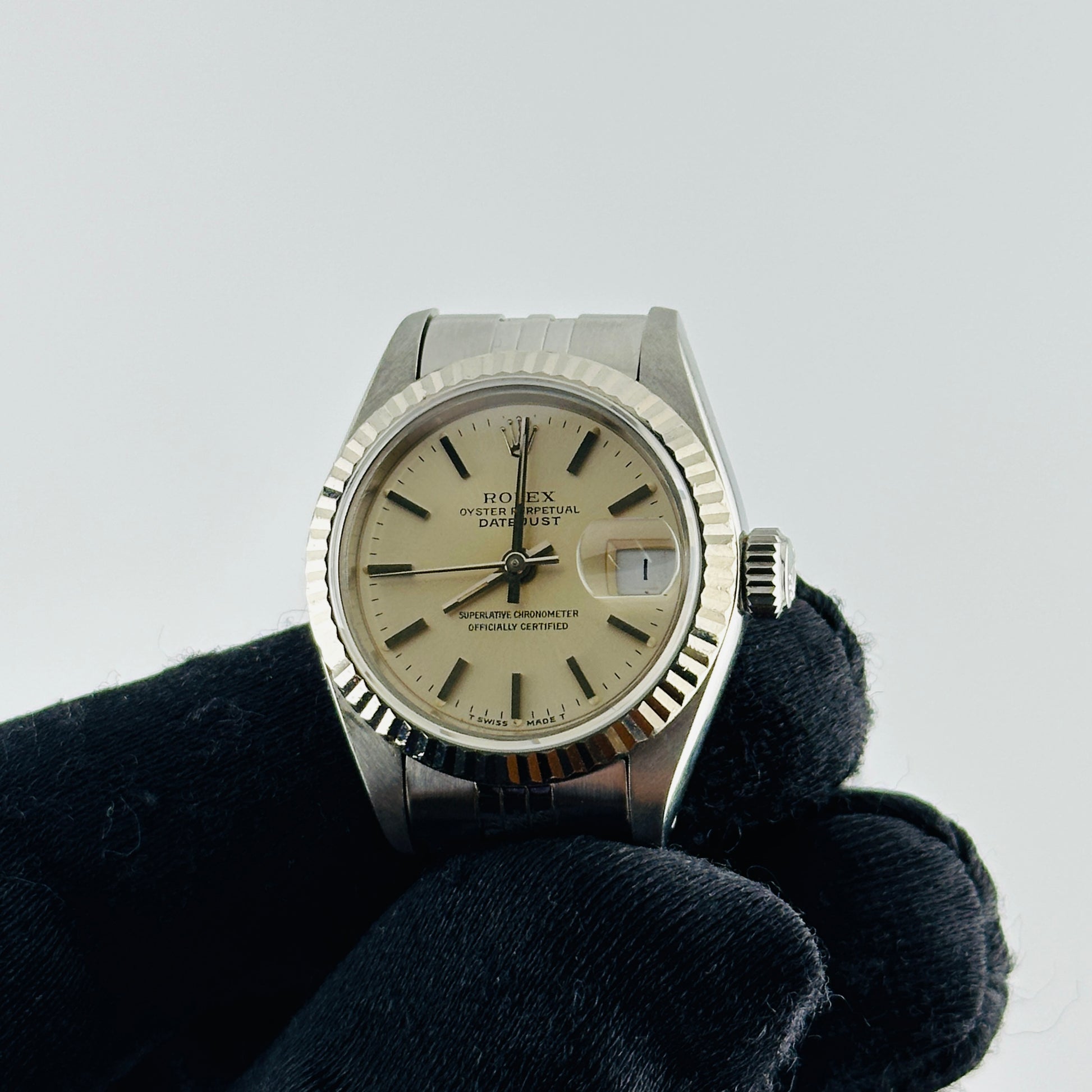 Rolex Datejust Lady Silver Stick Dial on D Link Jubilee Ref. 69174 Papers 1992 — view 3