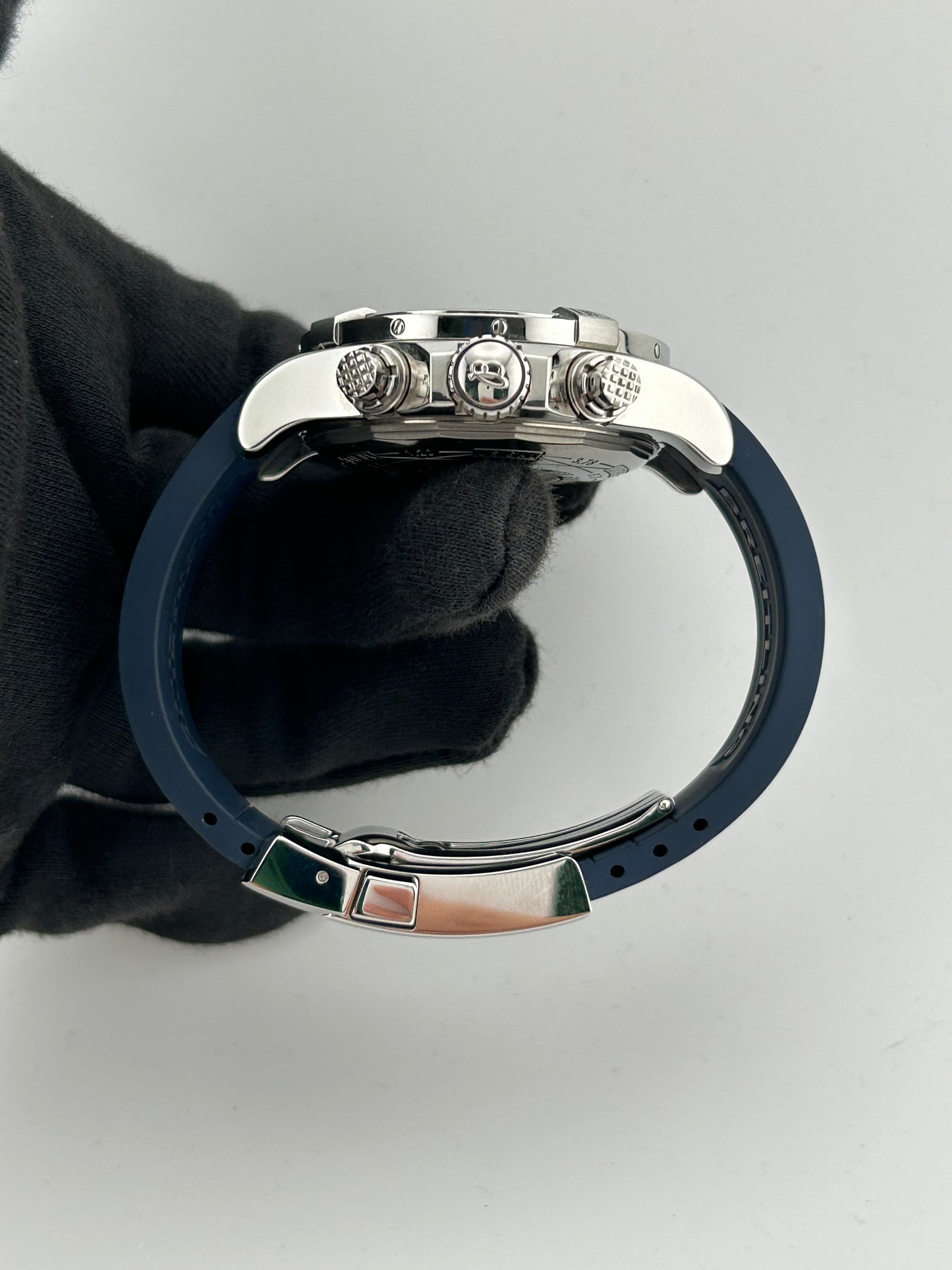 Breitling Avenger II White Dial on Blue Rubber Strap Ref. A13381 — view 5