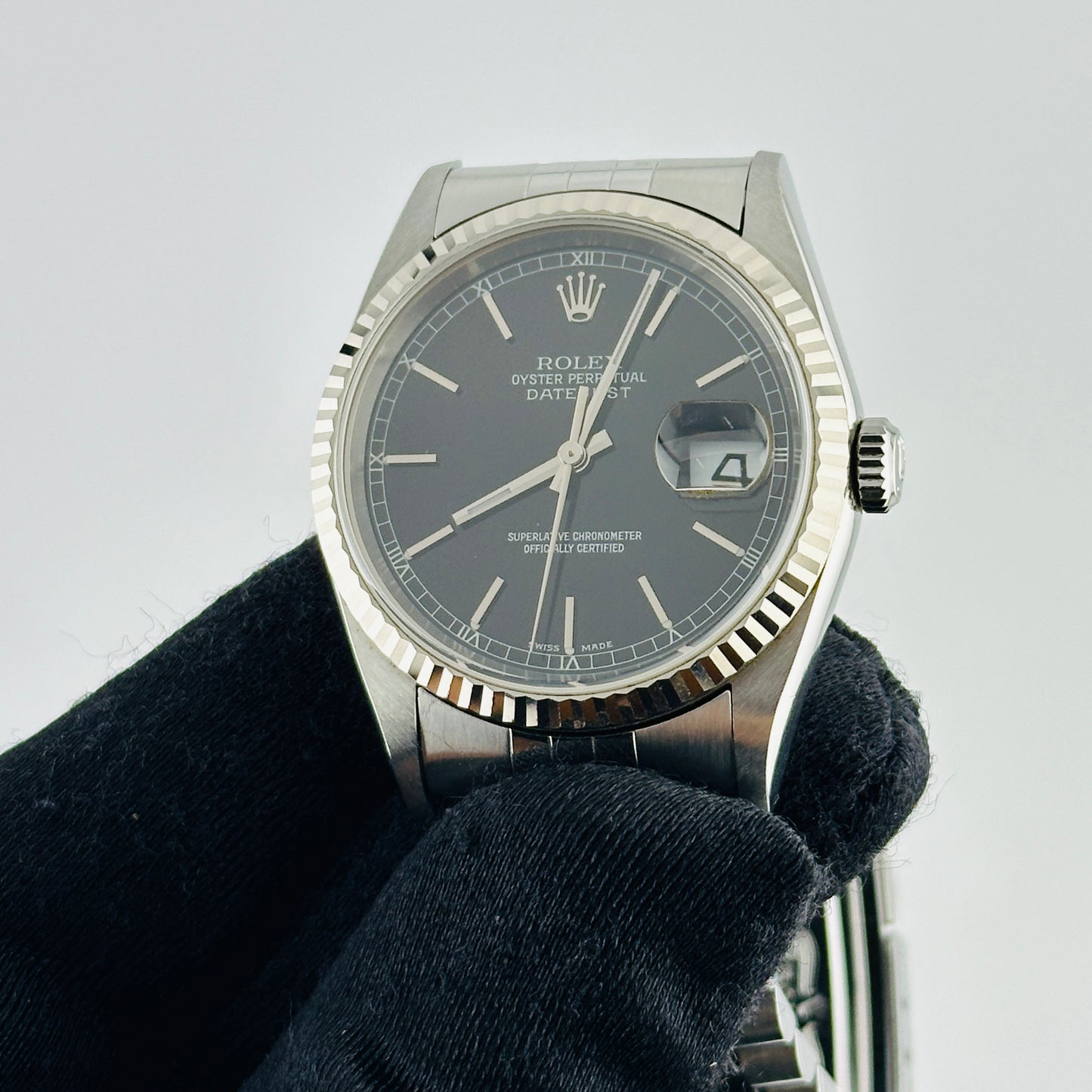 Rolex Datejust Black Dial on D Link Jubilee Bracelet Ref. 16234 2002 — view 3