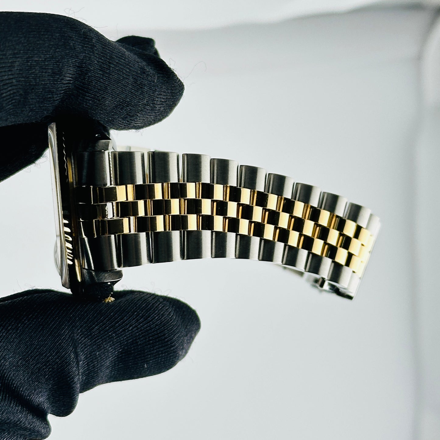 Rolex Datejust Champagne Stick Dial on D Link Jubilee Ref. 16233 Papers 1993 — view 5