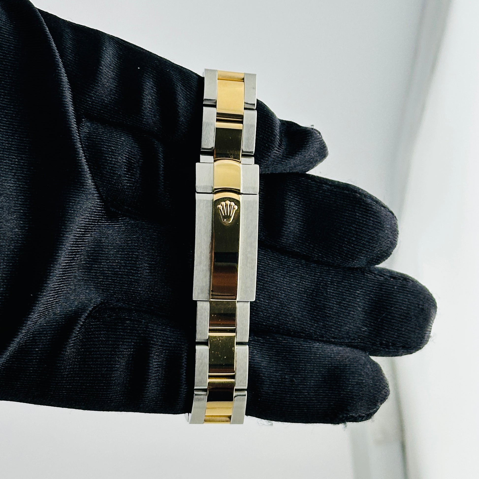 Rolex Datejust Lady Champagne Roman Dial on Oyster Bracelet Ref. 279173 Card 2019 — view 4