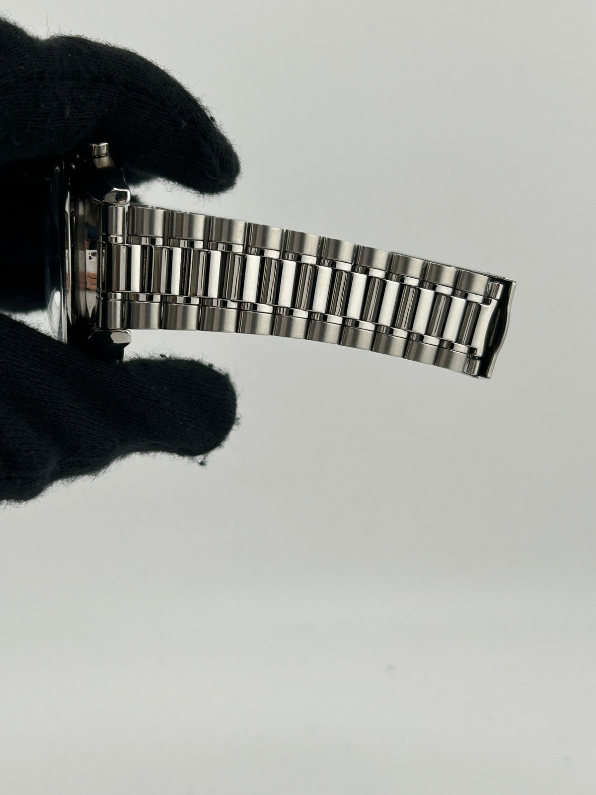Omega Speedmaster Black Dial on Stainless Steel Bracelet Ref. 3510.50 — view 5