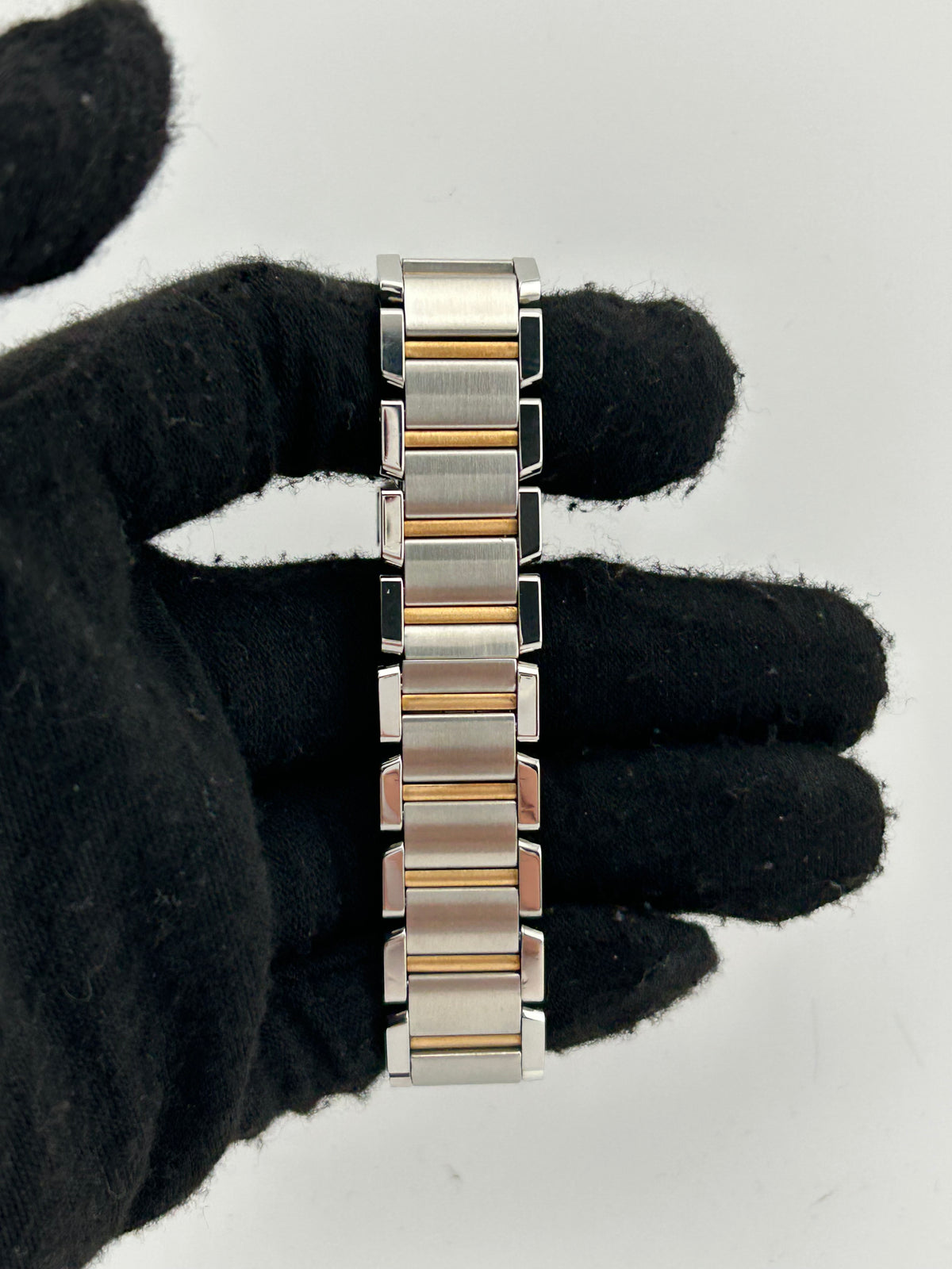 Cartier Tank Francaise Silver Roman Dial on 2 Tone Bracelet Ref. W51007Q4 — view 3