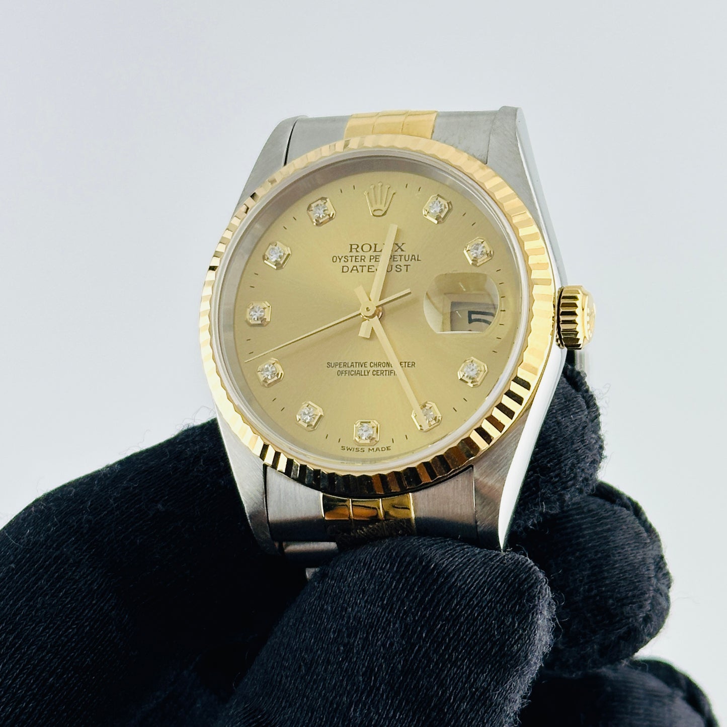 Rolex Datejust Champagne Diamond Factory Dial on D Link Jubilee Bracelet Ref. 16233G 2001 — view 3