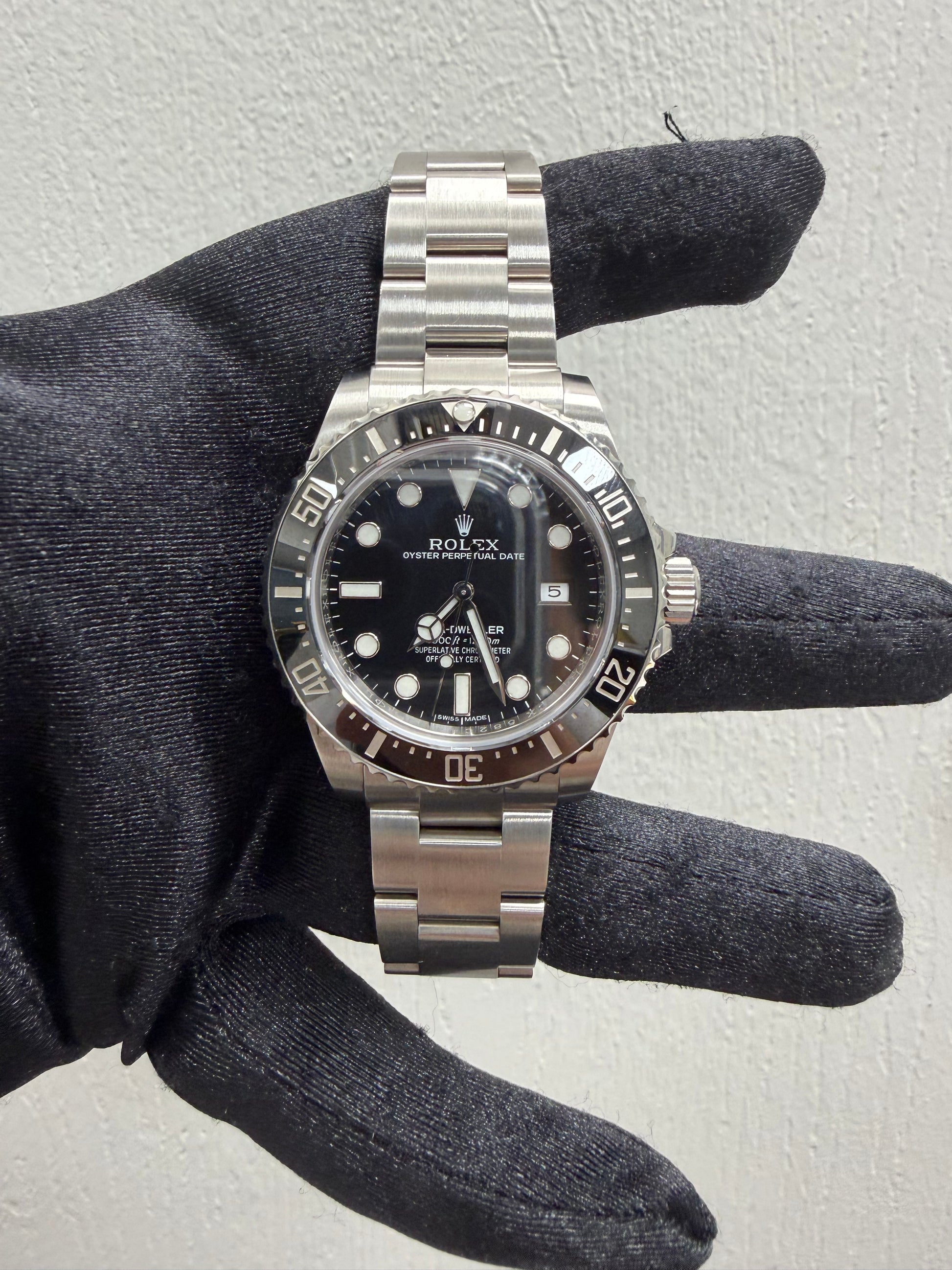 Rolex Sea Dweller Black Dial on Oyster Ref. 116600 Card 2016 — view 2