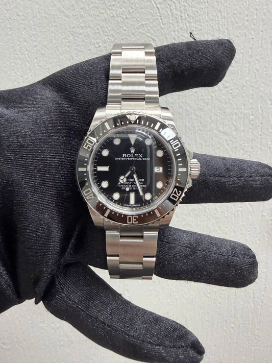 Rolex Sea Dweller Black Dial on Oyster Ref 116600 with New Style Card White 2016
