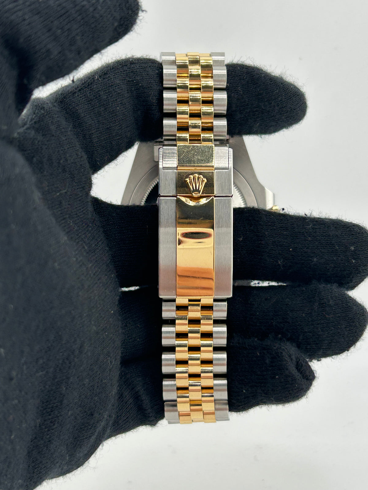 Rolex GMT-Master II Black “Bumblebee” Dial on 2 Tone Jubilee D Link Bracelet Ref. 126713GRNR Card 2024 — view 4
