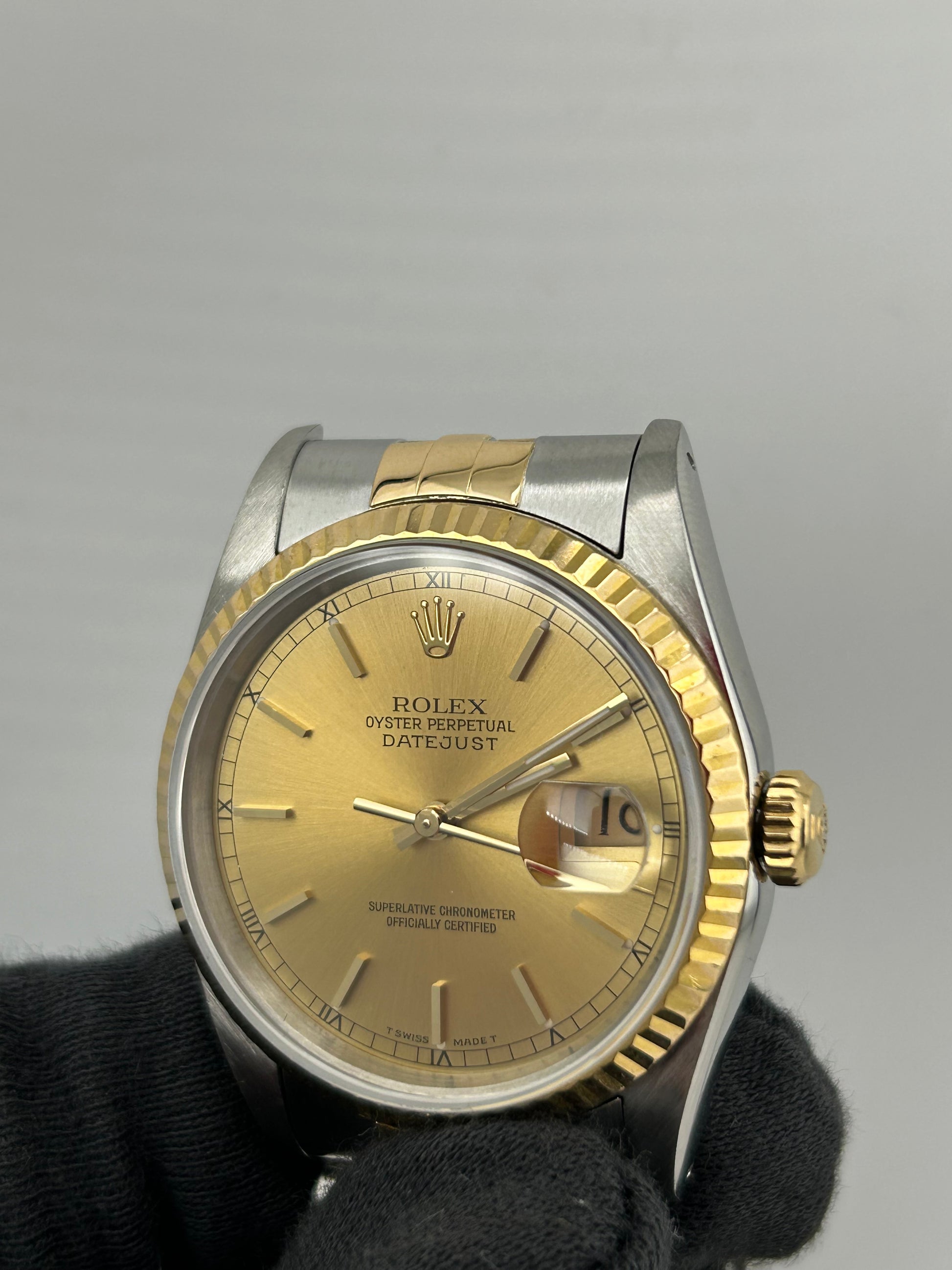 Rolex Datejust Champagne Stick Dial on D Link Jubilee Ref. 16233 Papers 1990 — view 3