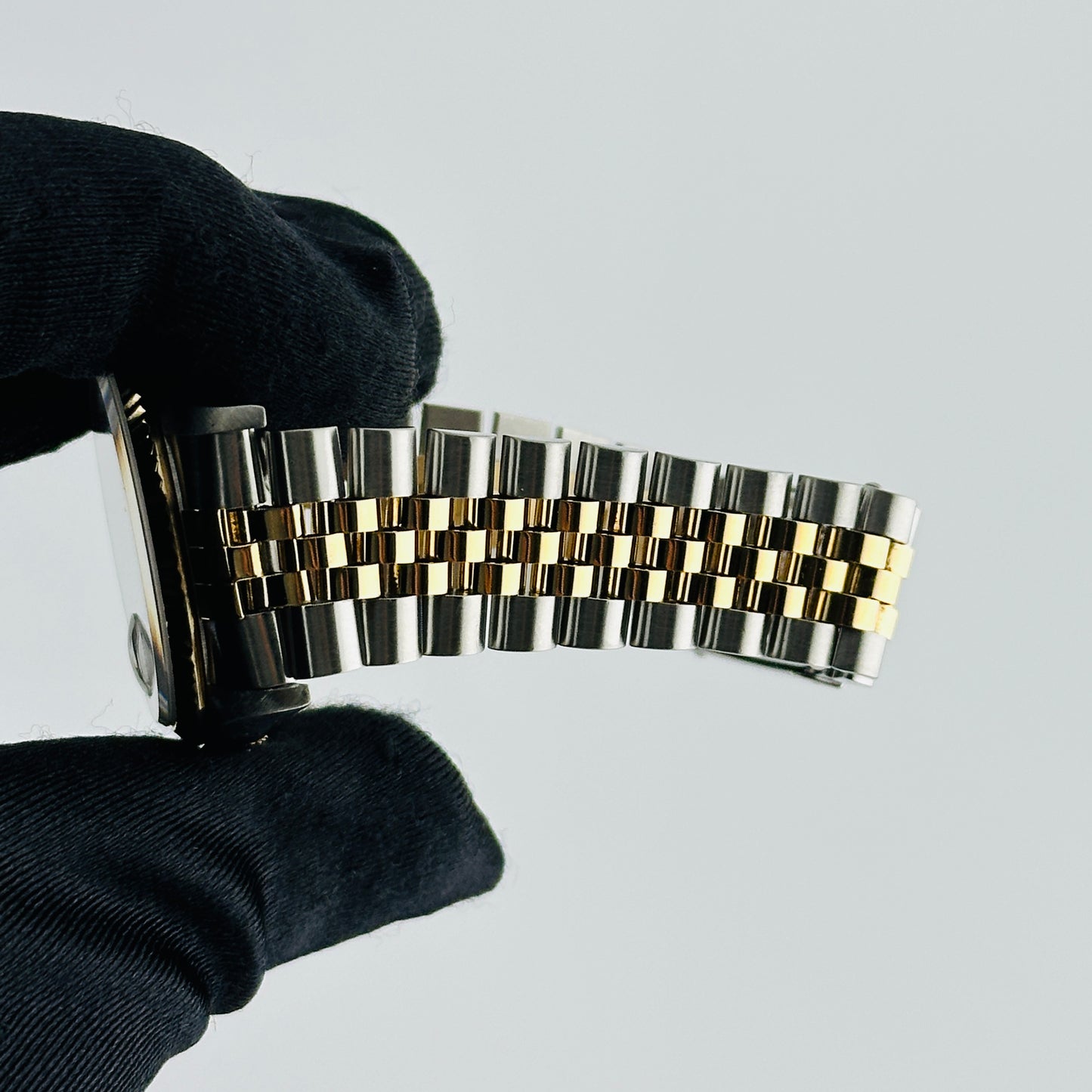 Rolex Datejust Champagne Anniversary Diamond Dial Dial on D Link Jubilee Ref. 16233G Papers 1991 — view 5