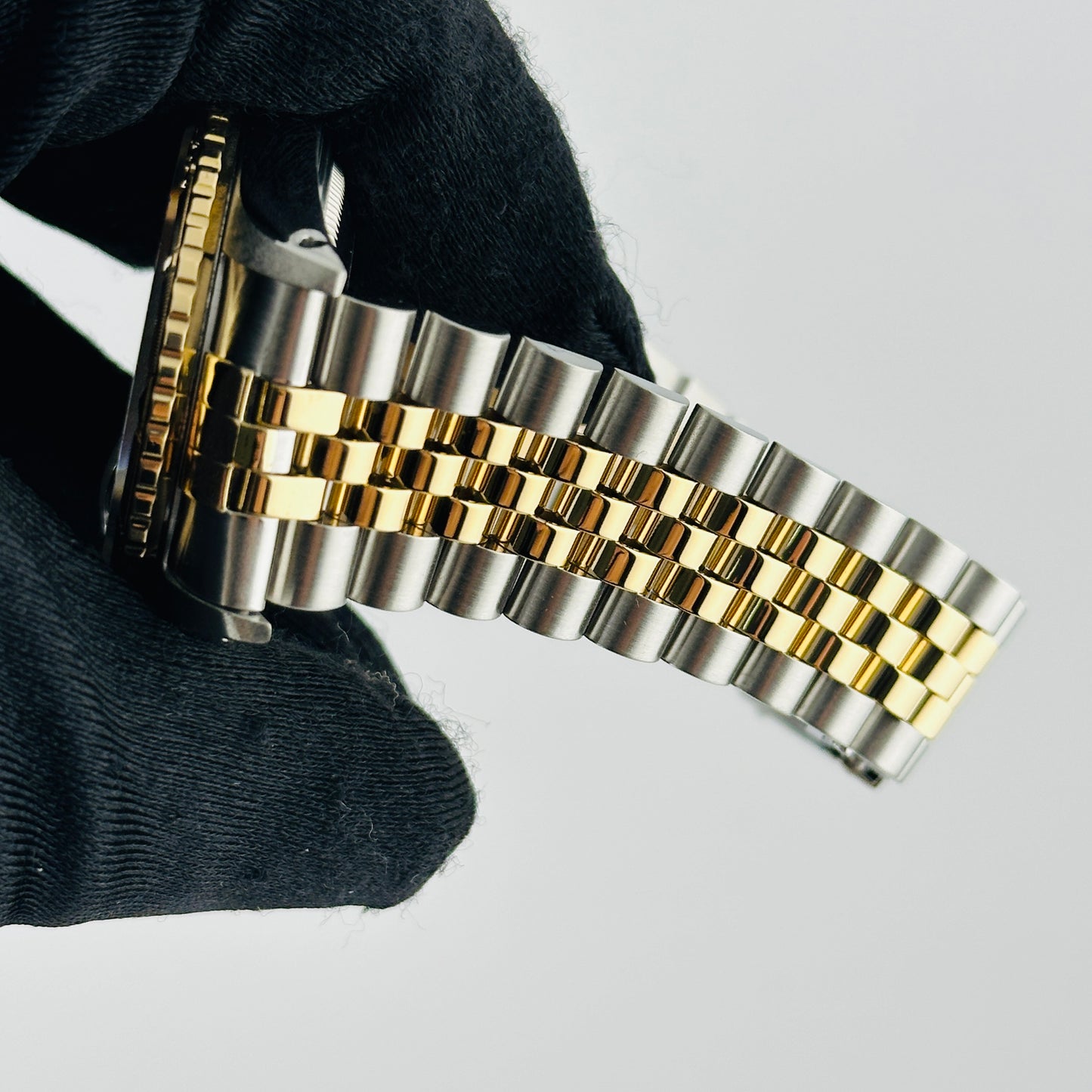 Rolex Datejust Champagne Stick Dial on D Link Jubilee Bracelet Ref. 16263 1991 — view 4