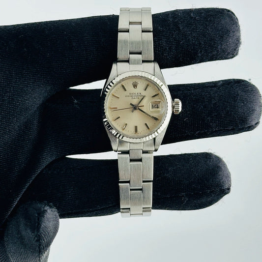 Rolex Oyster Perpetual Date Silver Dial on Oyster Ref 6917
