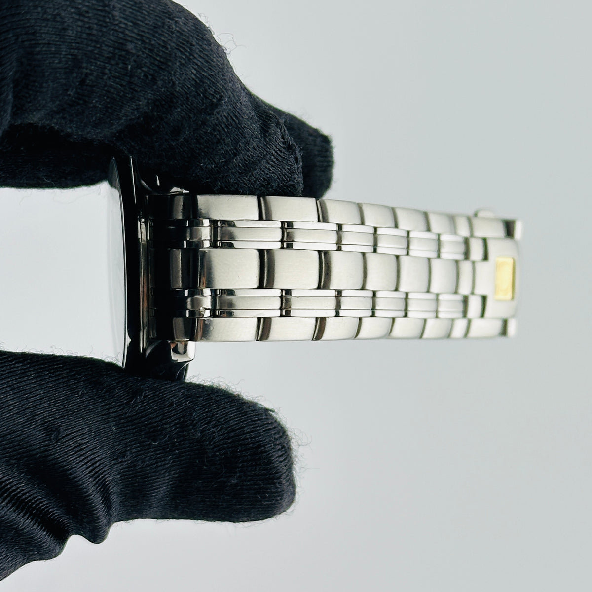 Omega Sea-Master Silver Stick Dial on Stainless Steel Bracelet Ref. 2511.31.00 — view 4