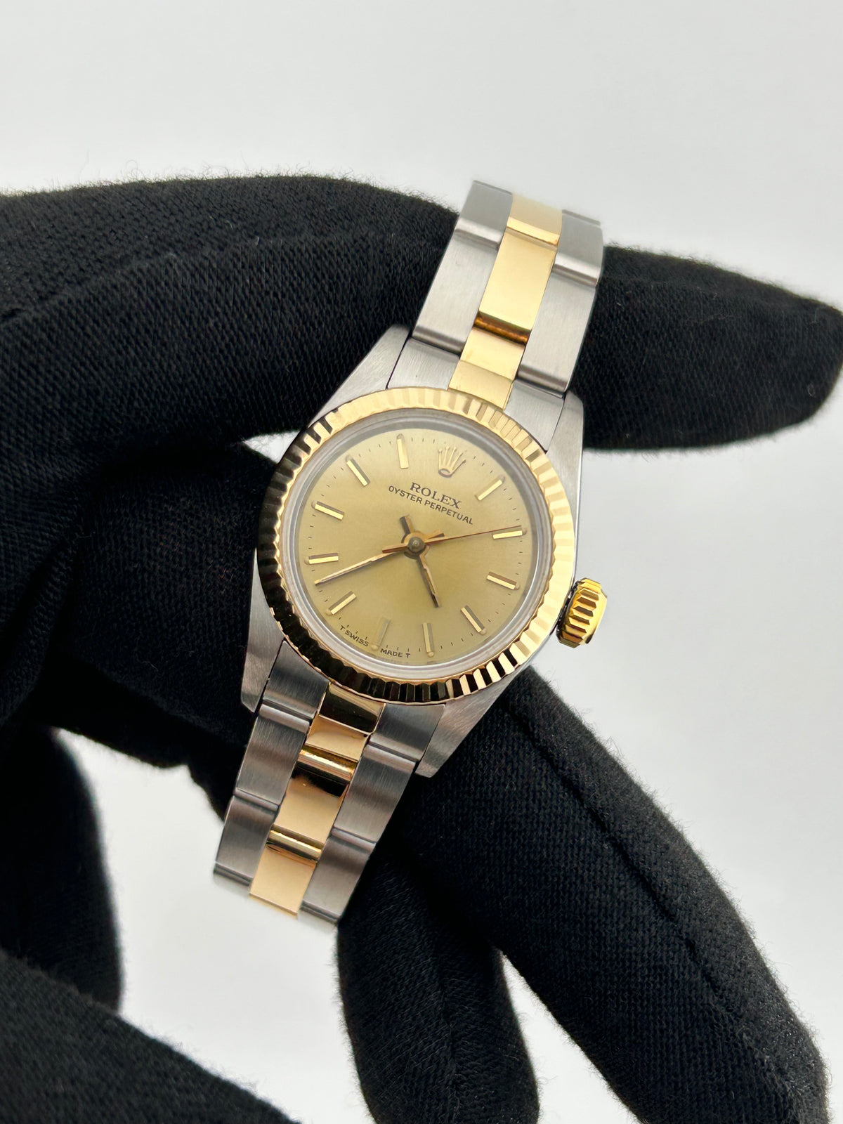 Rolex Oyster Perpetual 25mm Champagne Stick Dial on Oyster Ref. 67193 — view 2