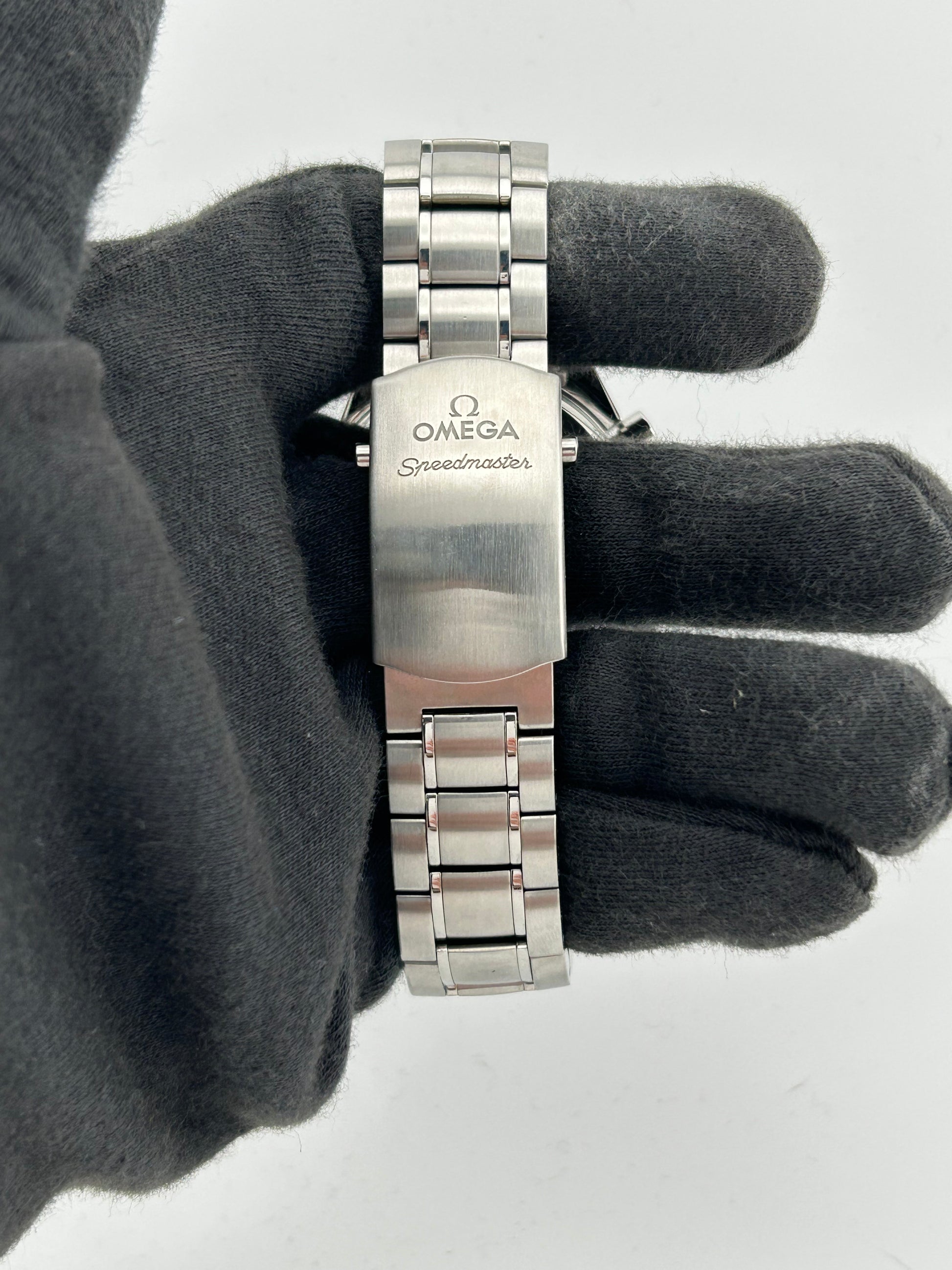 Omega Speedmaster Date Silver Dial on Stainless Steel Bracelet Ref. 3211.30 Card — view 4