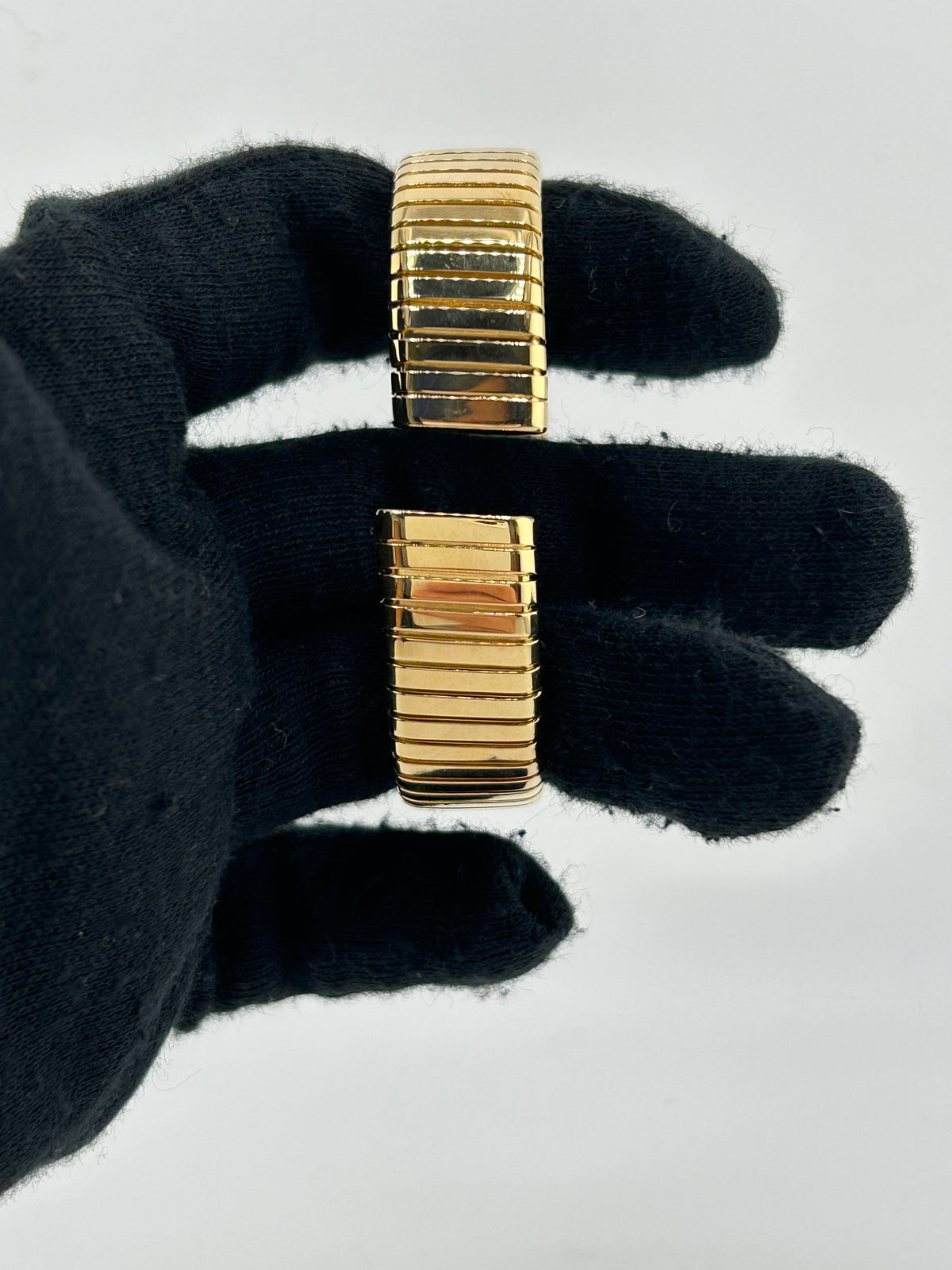 Bvlgari Mini Tubogas Black Dial on Yellow Gold Bracelet Ref. BB192T Papers 1996 — view 4