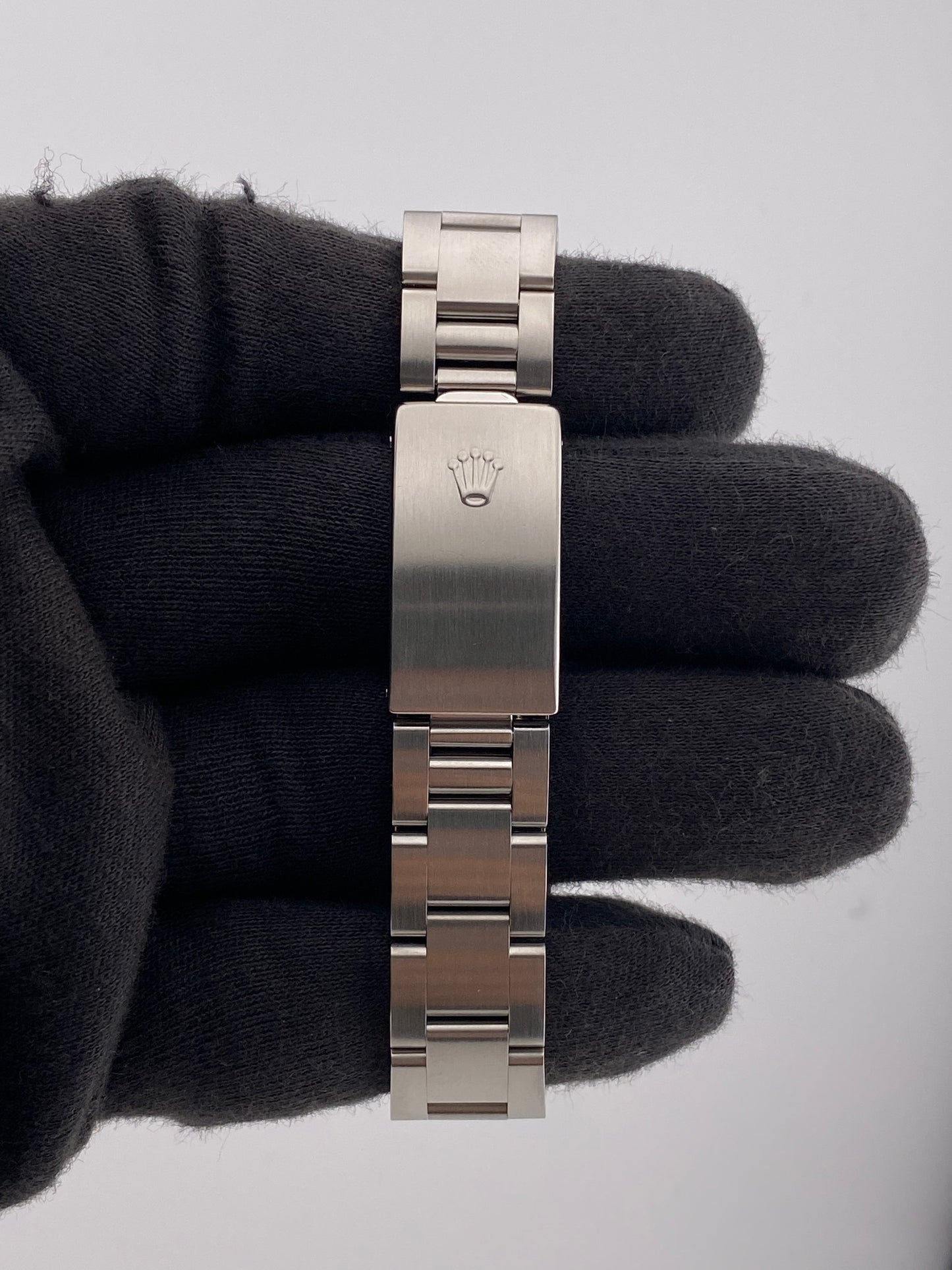 Rolex Oyster Perpetual Black Stick Dial on Oyster Ref. 77080 Papers 1999 — view 4