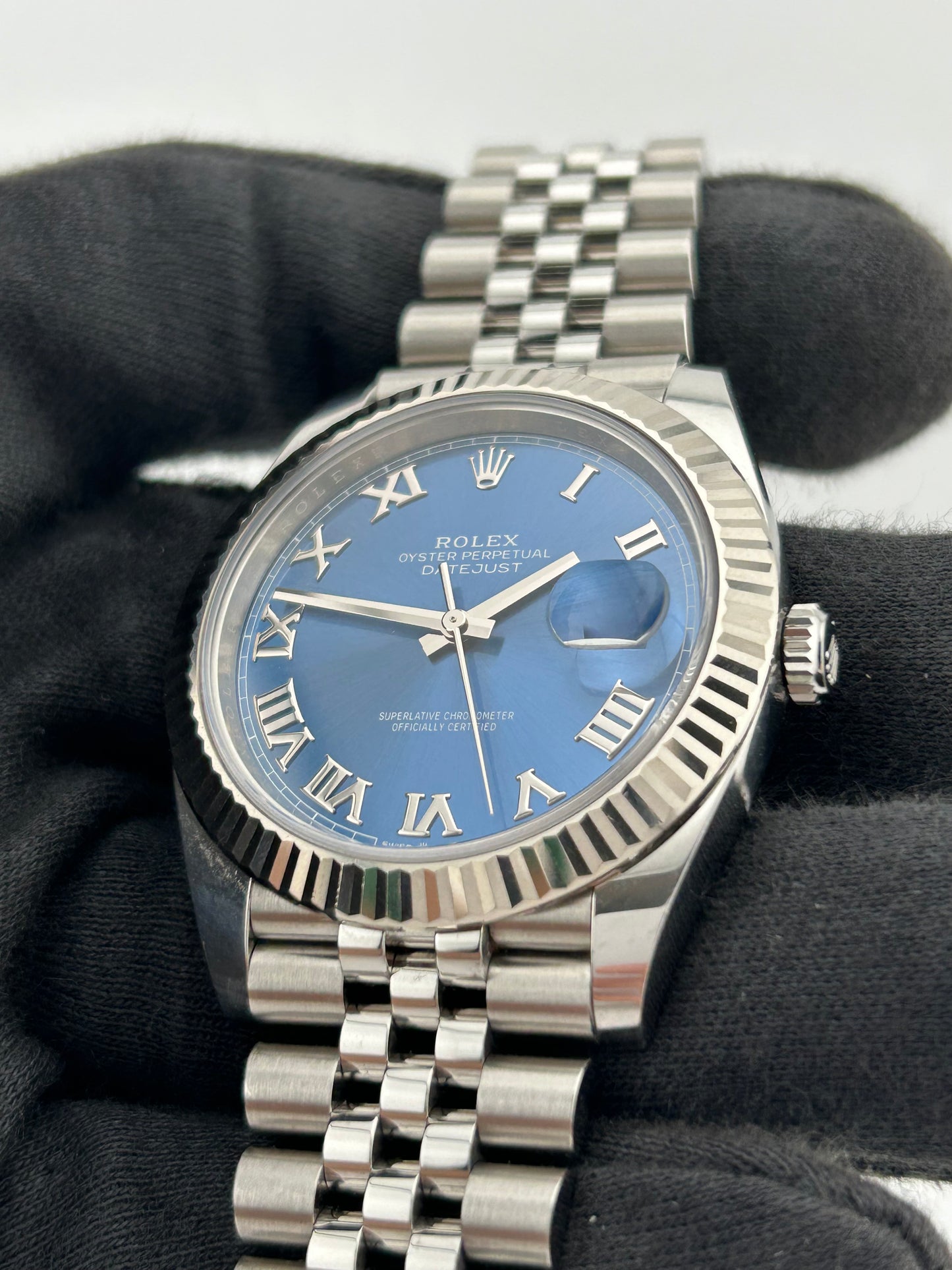 Rolex Datejust 41 Blue Roman Numerals Dial on Jubilee D Link Bracelet Ref. 126334 Card 2024 — view 3