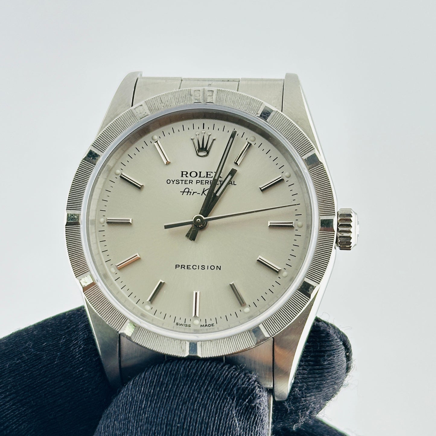 Rolex Air-King Silver Stick Dial on Oyster Bracelet Ref. 14010 1991 — view 3