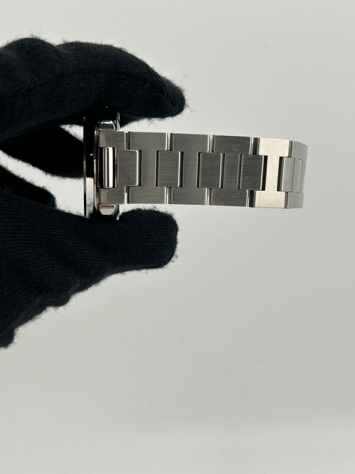 Cartier Pasha C White Dial on Stainless Steel Bracelet Ref. W31015M7 — view 5