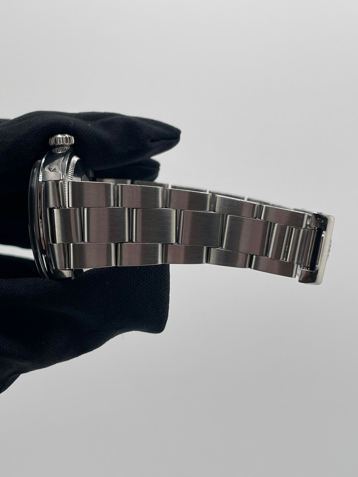 Rolex Oyster Perpetual Date Black Stick Dial on Oyster Steel Bracelet Ref. 1500 1969 — view 5