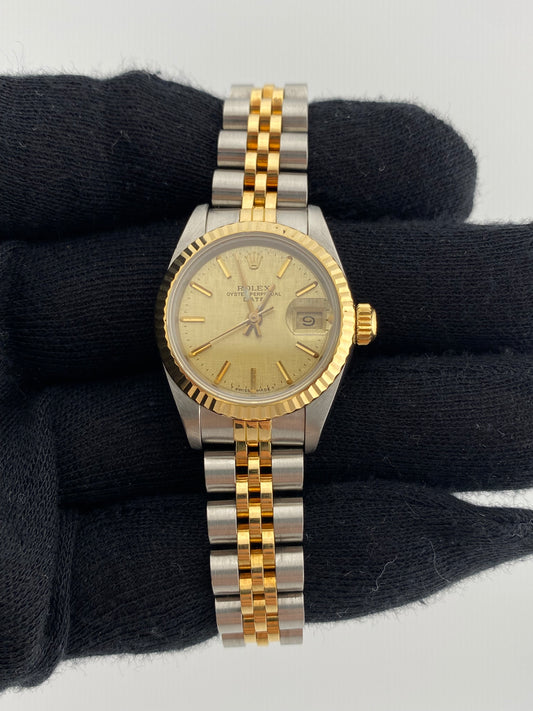 Rolex Datejust Lady Champagne Linen Stick Dial on Jubilee Ref. 69173 — view 2