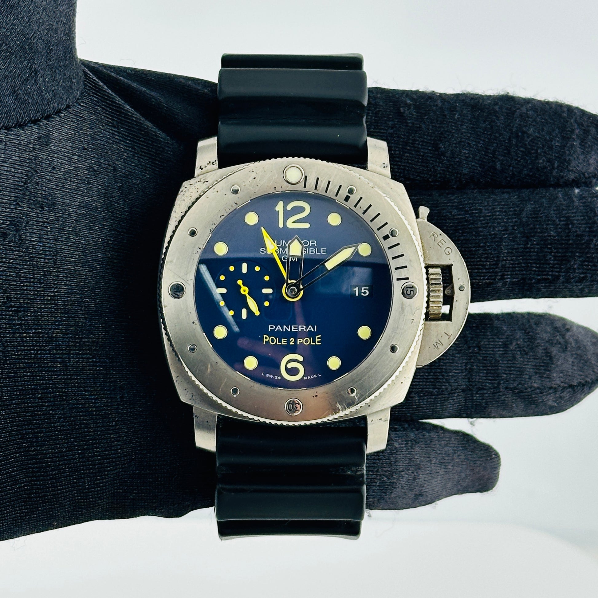 Panerai Luminor Submersible Blue Dial on Rubber Ref. PAM00719 Papers 2017 — view 2