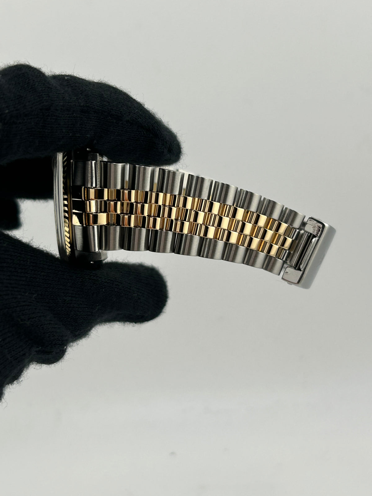 Rolex Datejust 36 Champagne Stick Dial on Jubilee Ref. 16013 Papers 1986 — view 5