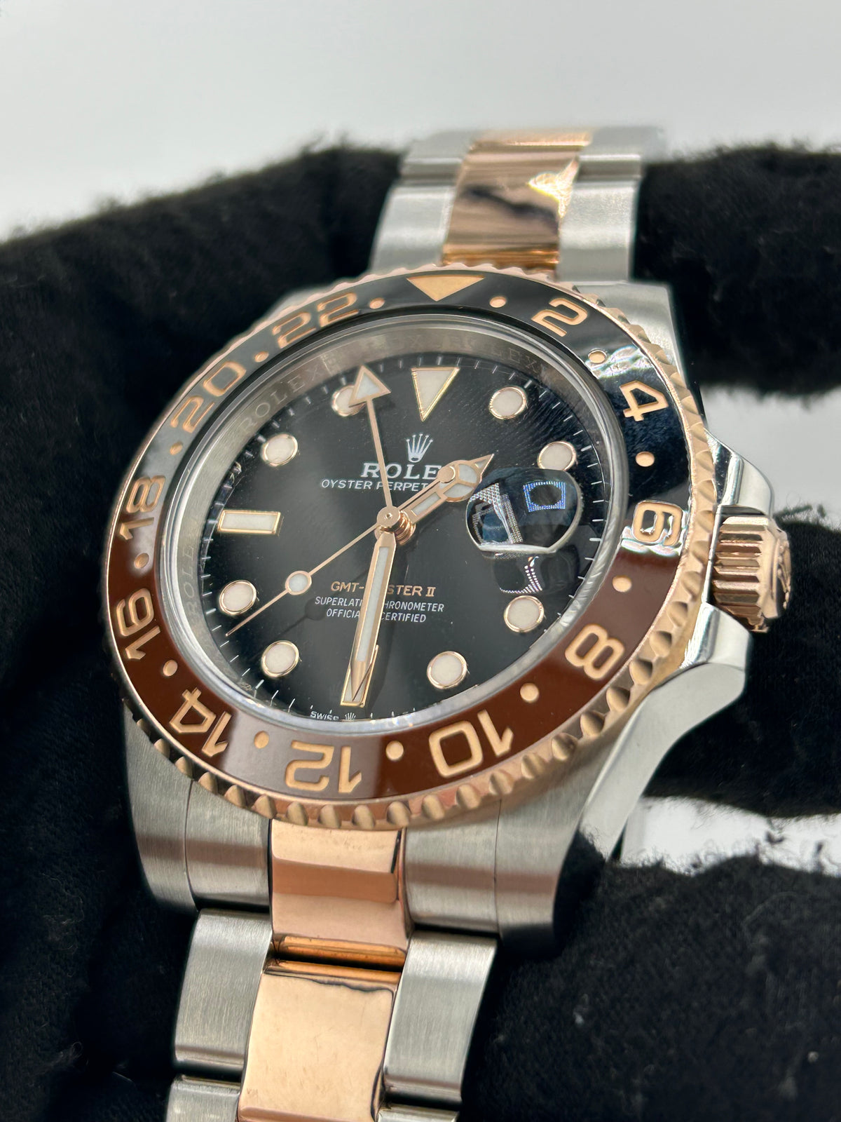 Rolex GMT-Master II "Root Beer" Black Dial on Oyster Bracelet Ref. 126711CHNR Card 2022 — view 3