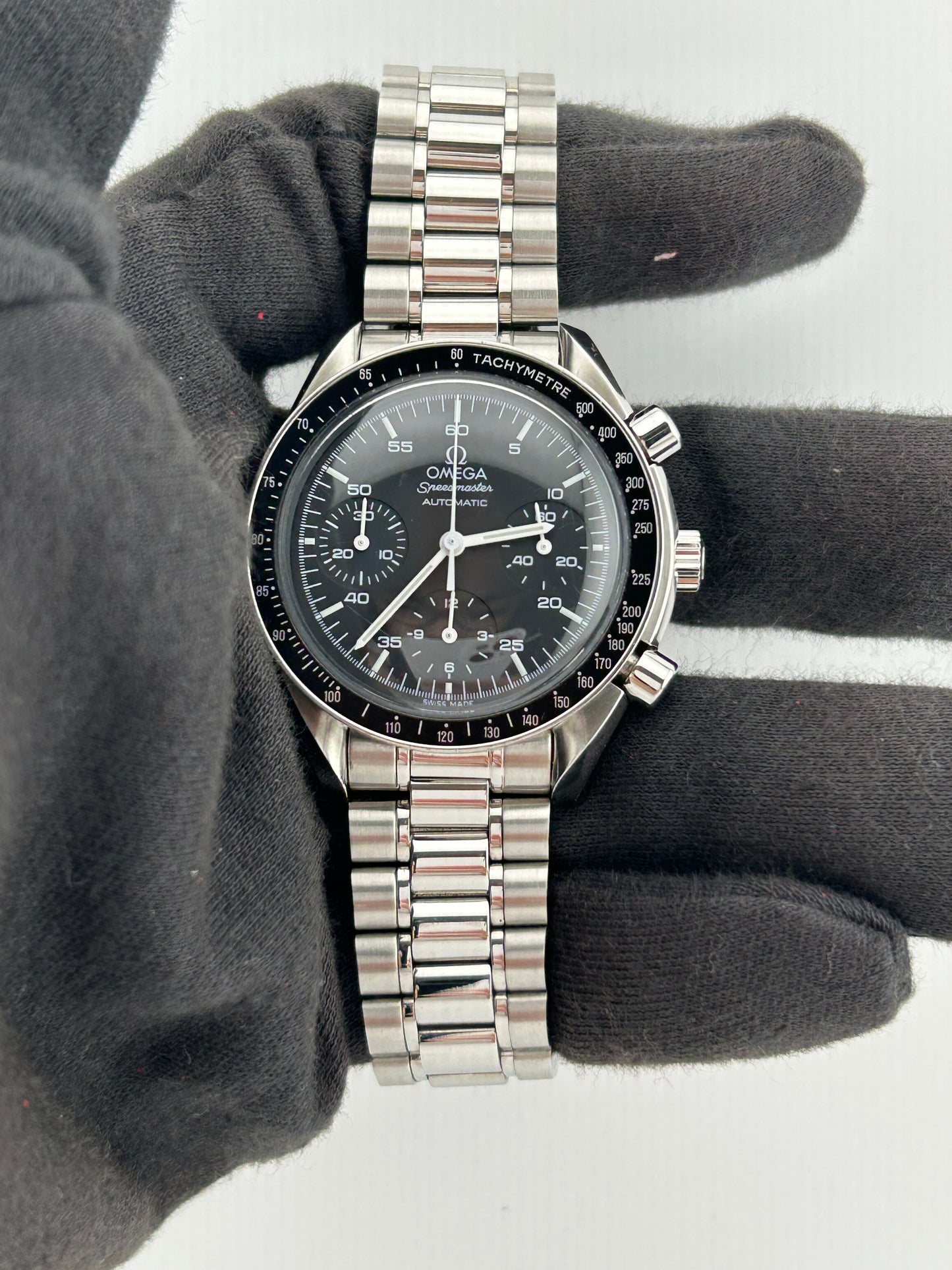 Omega Speedmaster Reduced Black Index Dial on Stainless Steel Bracelet Ref. 3510.50 Complete 2016 — view 2