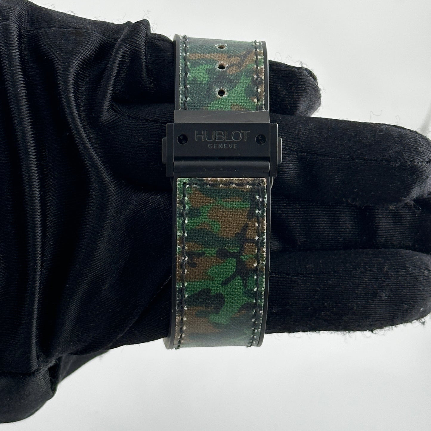Hublot Big Bang Commando Jungle B/P Green Camouflage Dial on Leather & Rubber Ref. 301.C1.8610.NR Card 2012 — view 3
