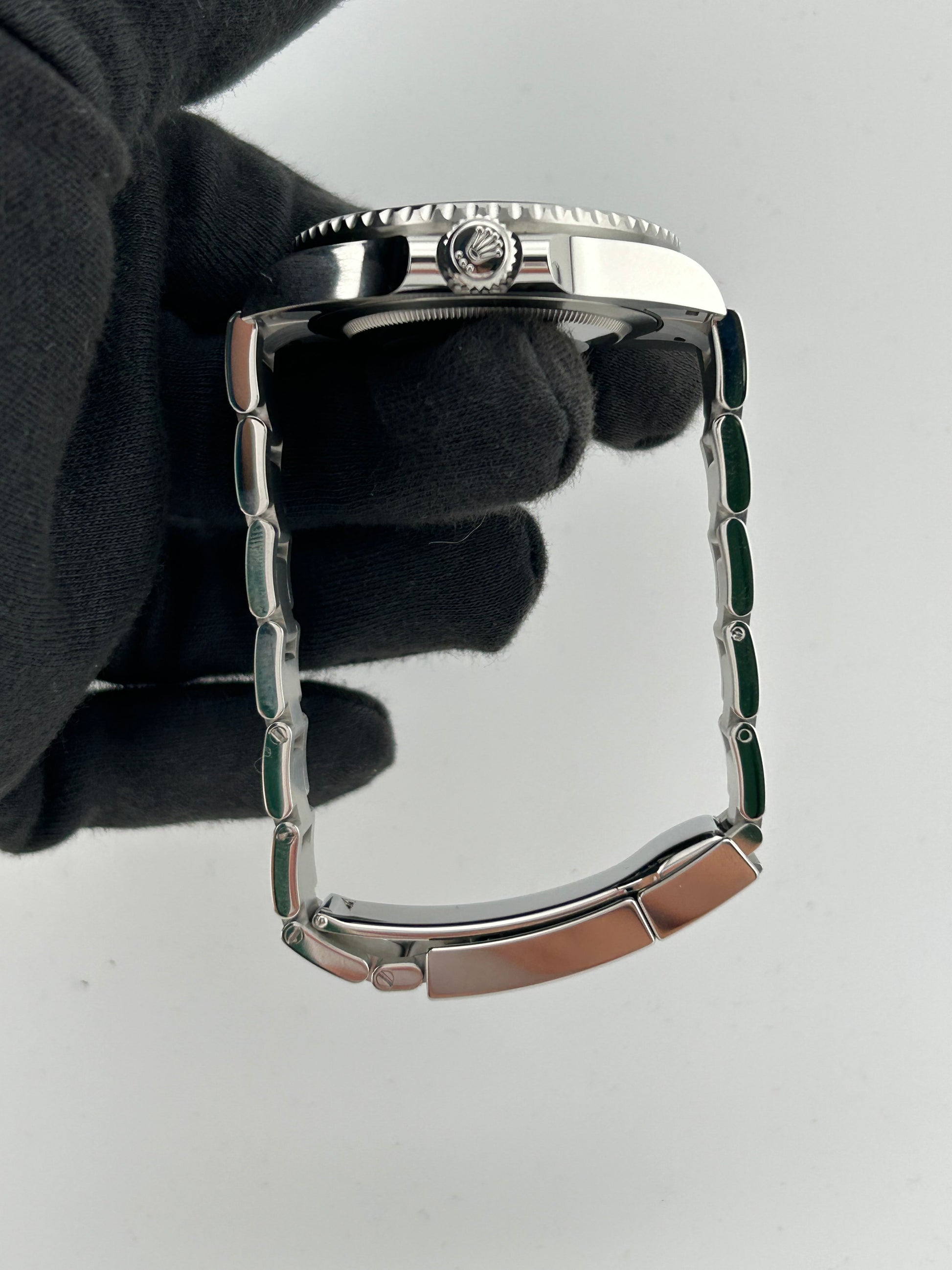 Rolex GMT-Master II "Sprite" Black Dial on Oyster Bracelet Ref. 126720VTNR Card 2023 — view 6
