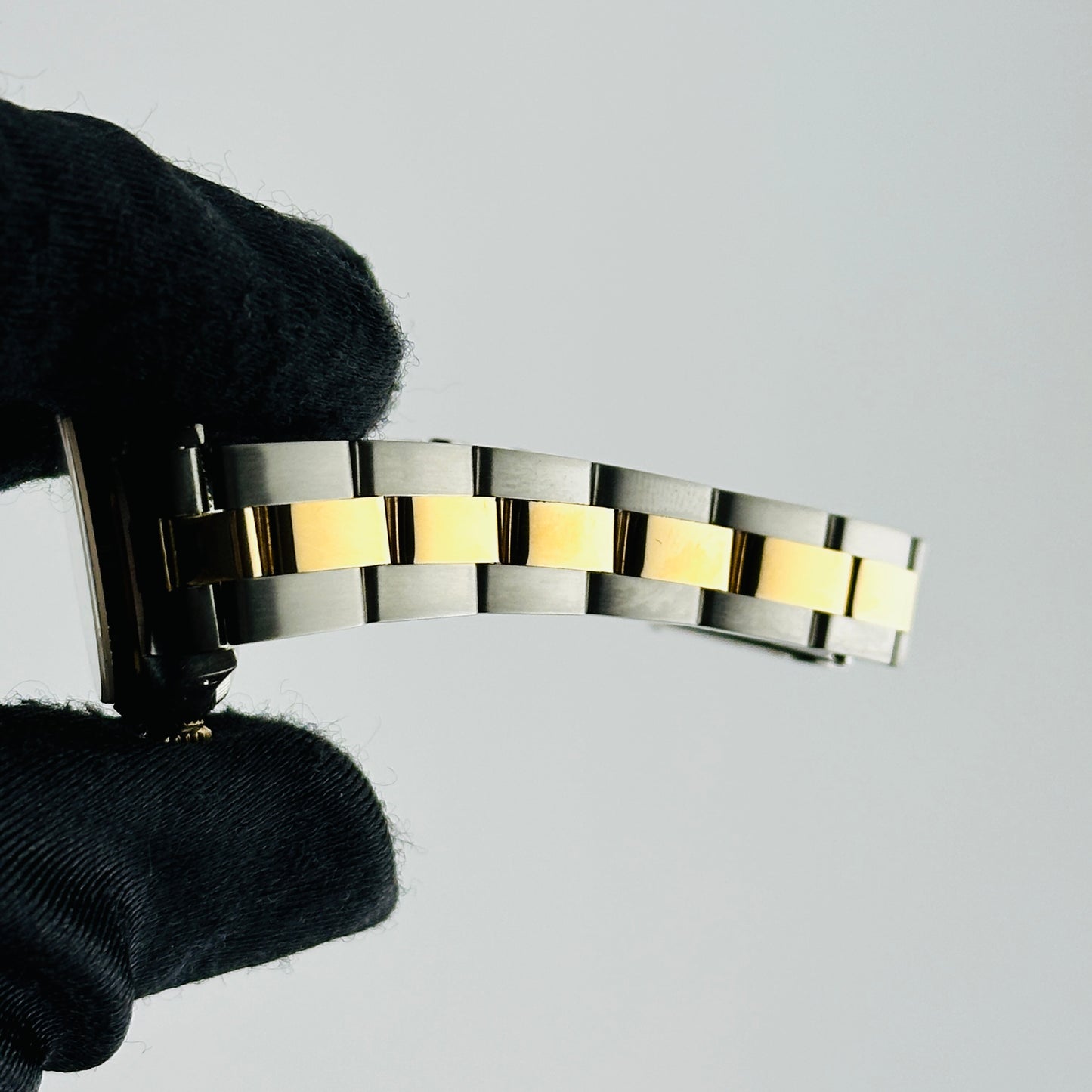 Rolex Oyster Perpetual Champagne Stick Dial on Oyster Bracelet Ref. 67193 1997 — view 5