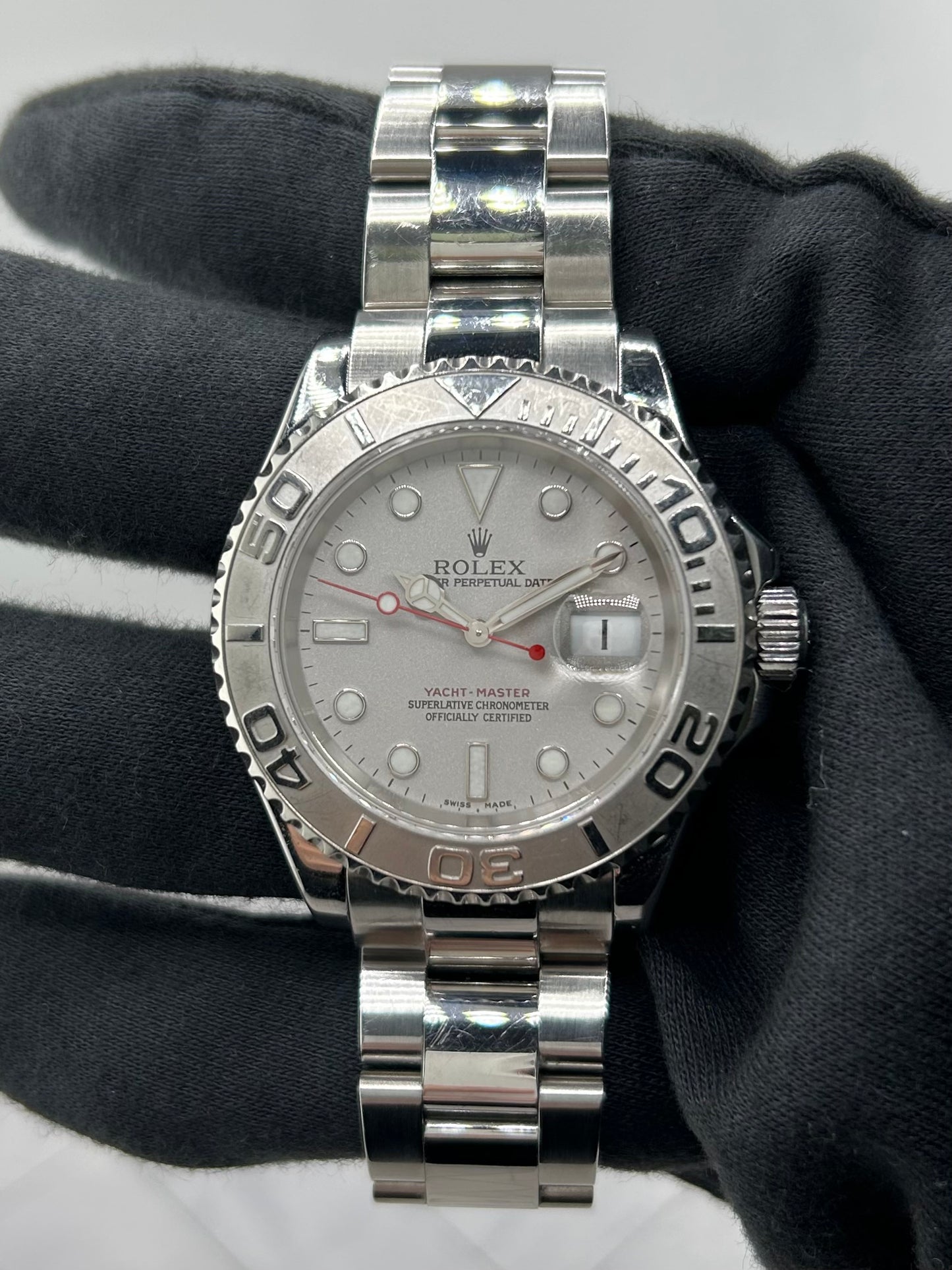 Rolex Yacht Master Silver Dial on Oyster Ref. 16622 Papers 2006 — view 2