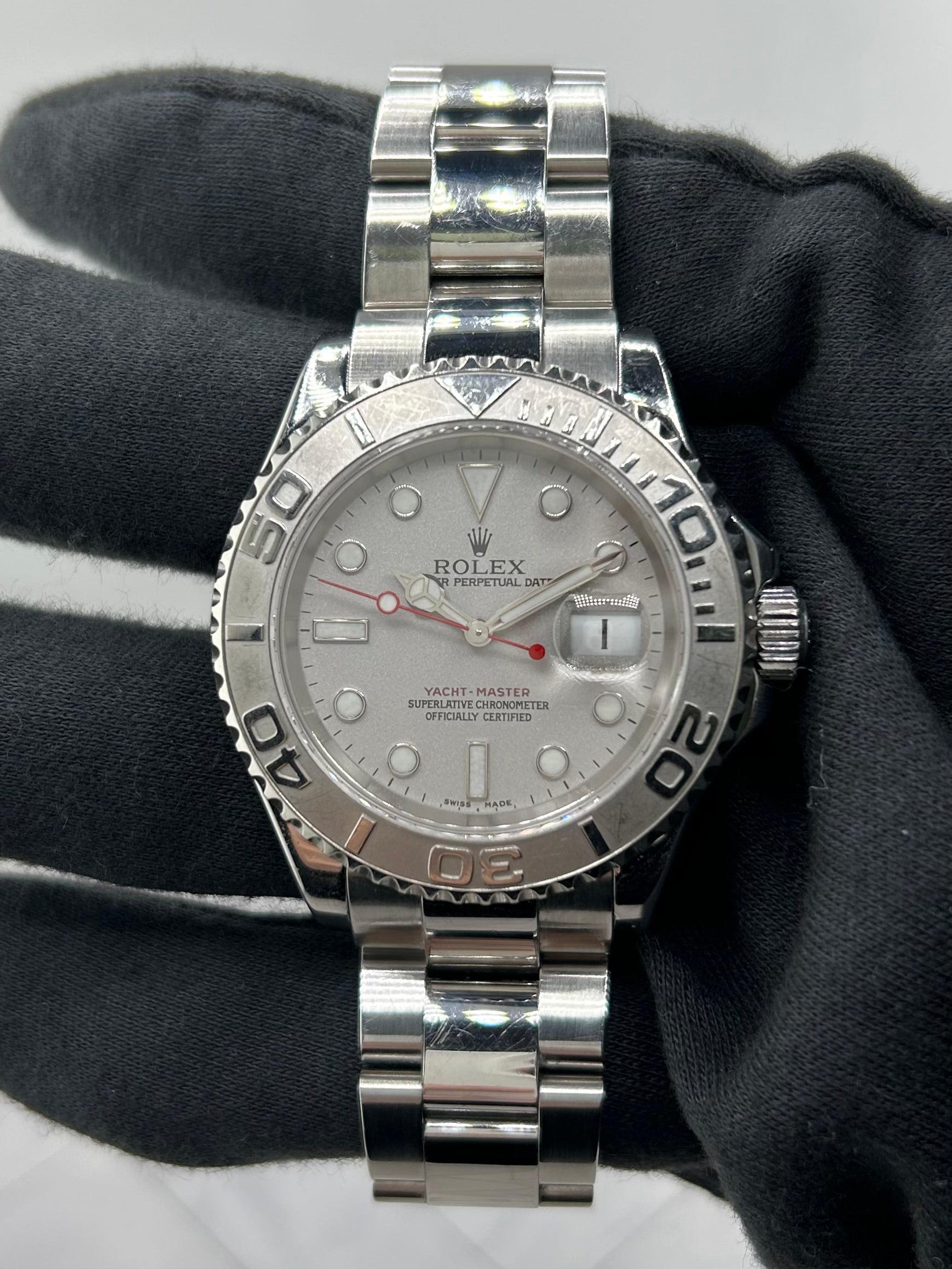 Rolex Yacht Master Silver Dial on Oyster Ref. 16622 Papers 2006 — view 2