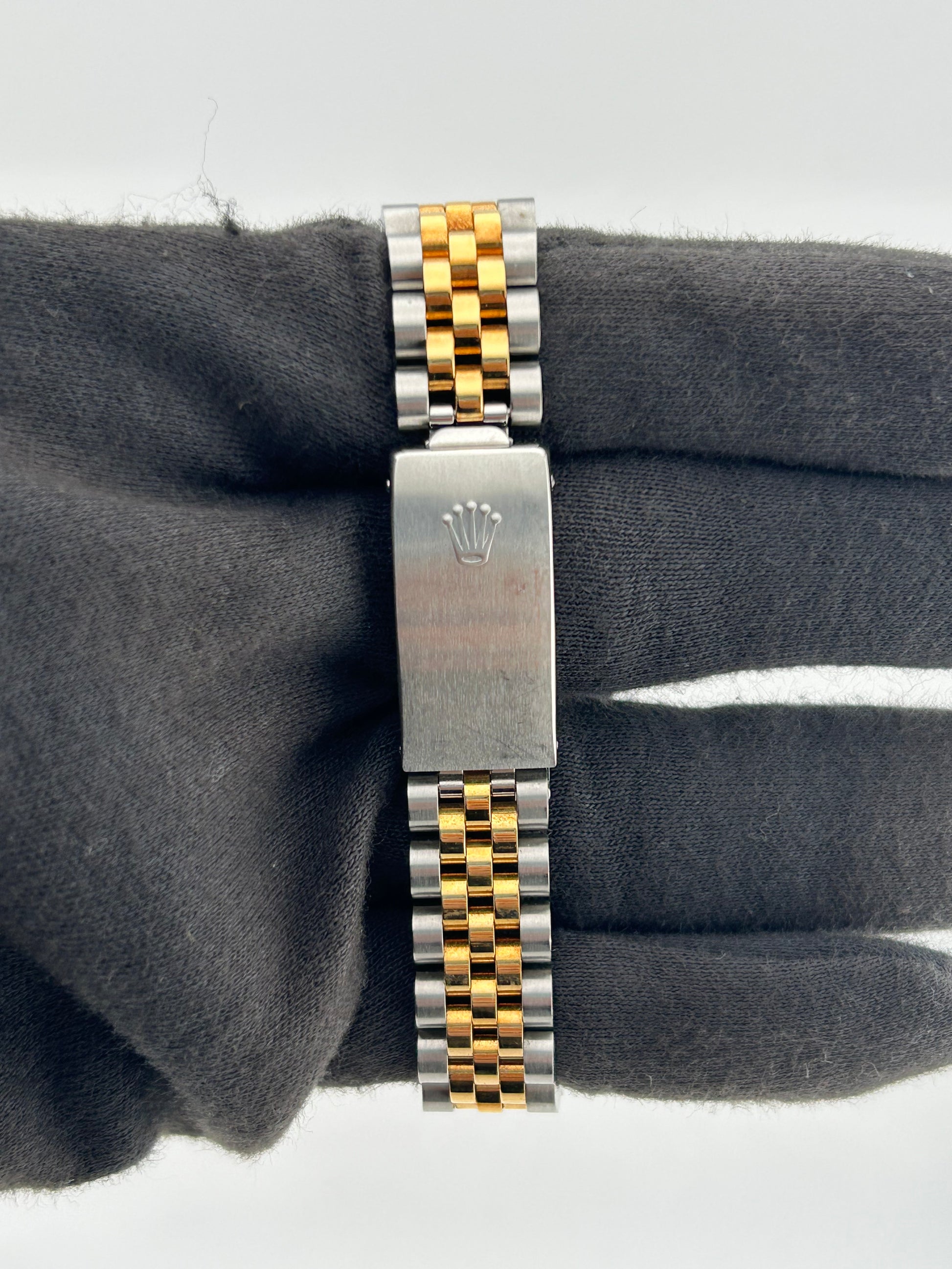Rolex Datejust 31 Black Dial on Jubilee Ref. 68273 Papers 1995 — view 4