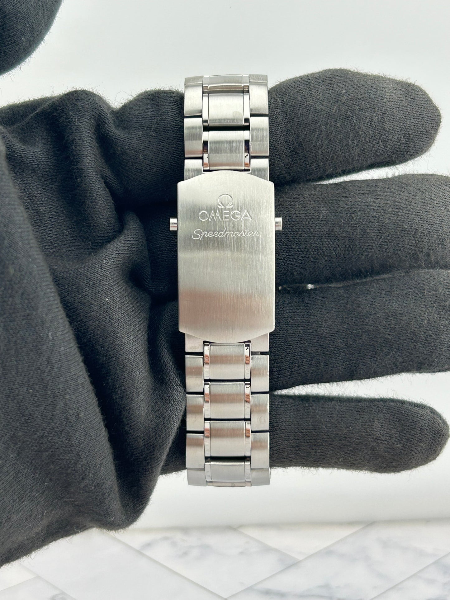 Omega Speed Master Black Dial on Stainless Steel Bracelet Ref. 3210.50 Card Open Date — view 3